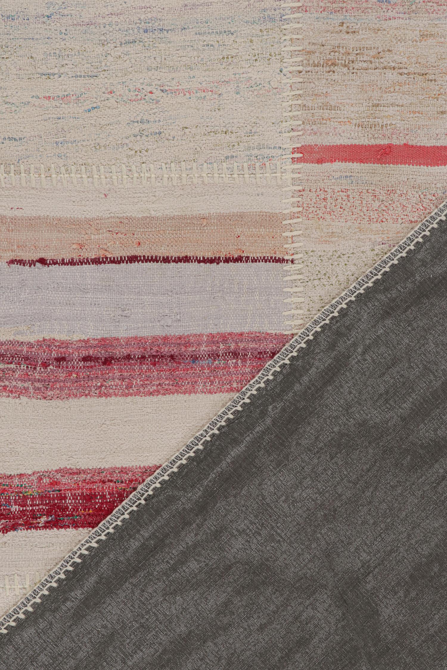 XXI secolo e contemporaneo Rug & Kilim - Tappeto patchwork Kilim a strisce policrome in vendita
