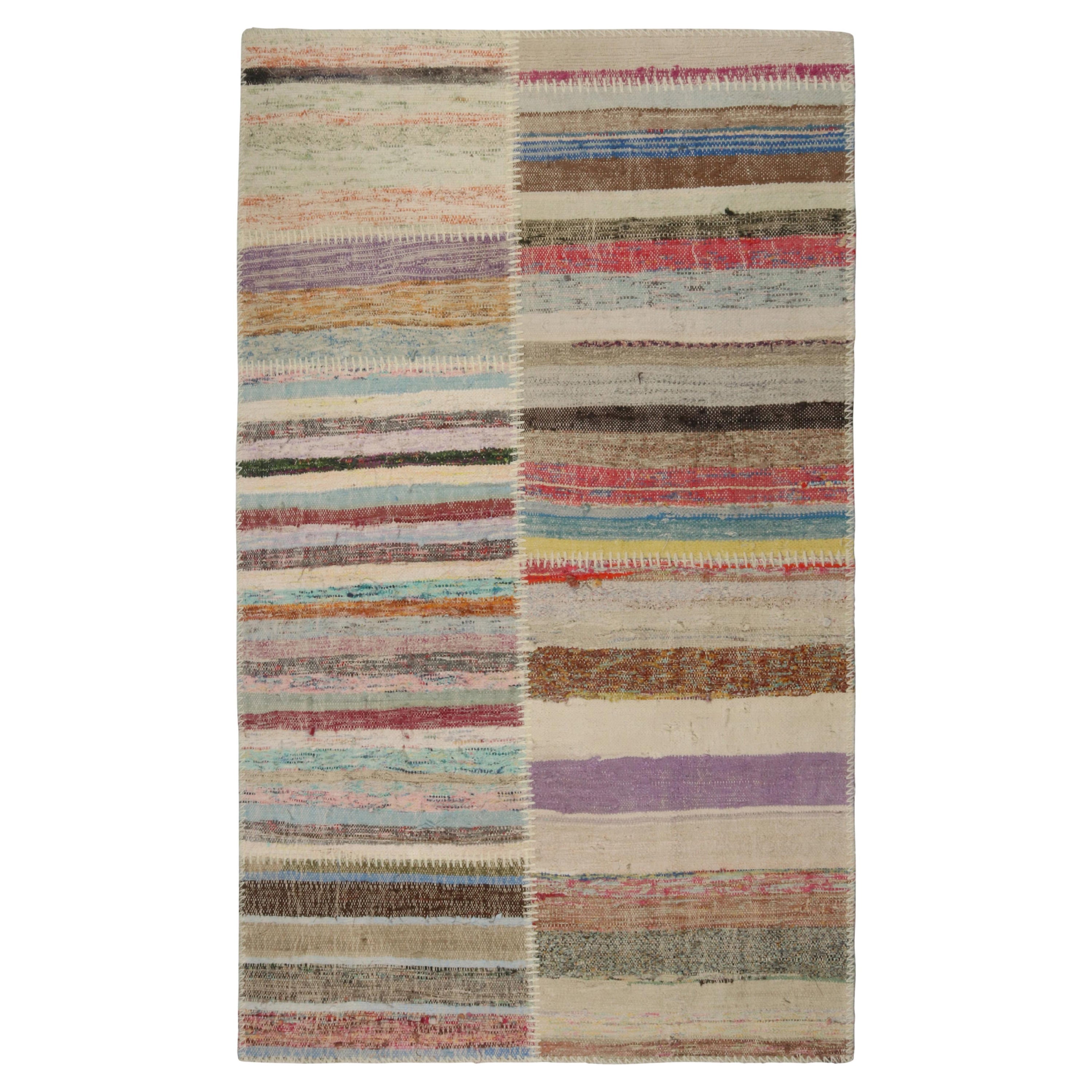 Patchwork-Kilim-Teppich von Rug & Kilim in mehrfarbigen Streifen