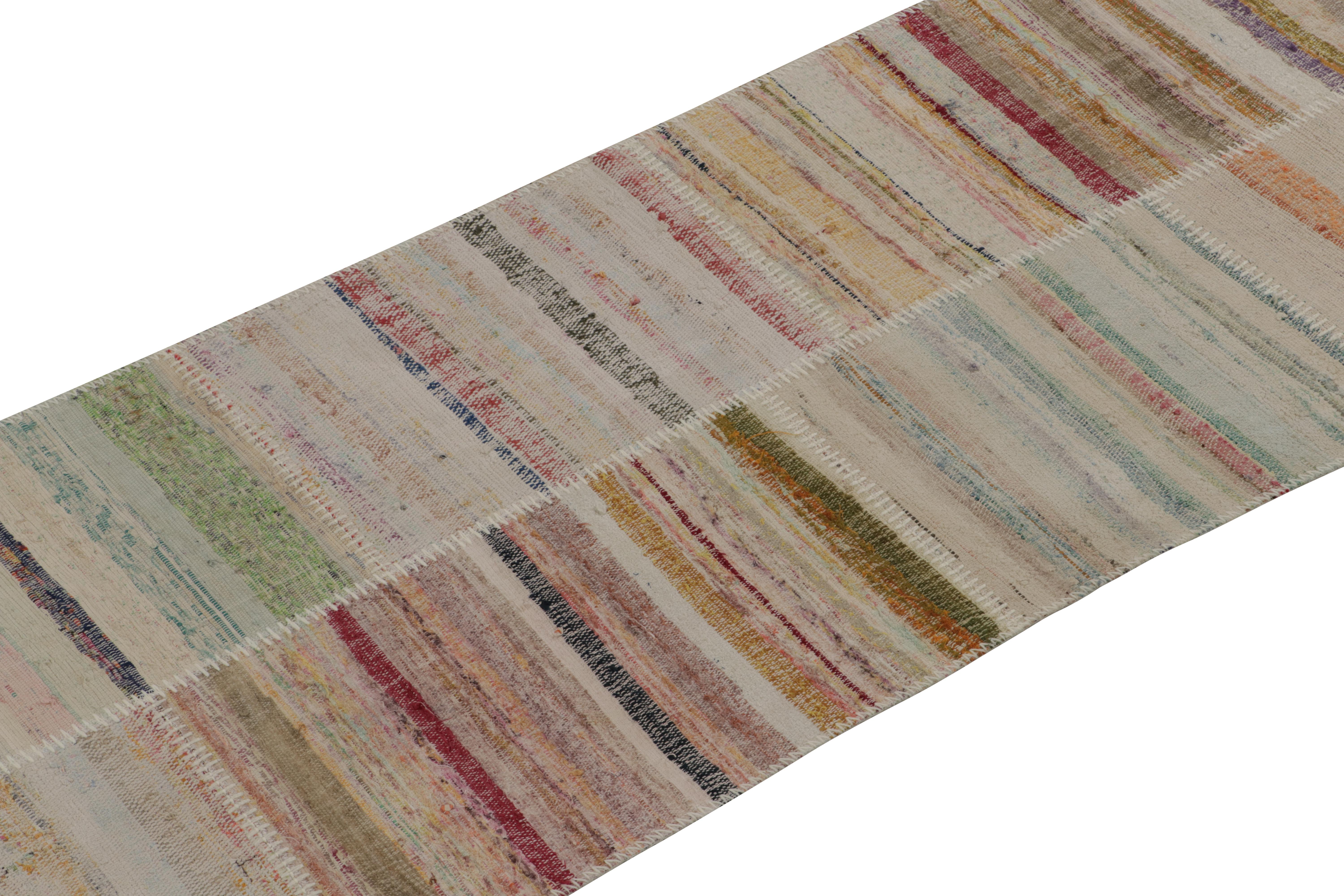 Moderne Tapis et tapis de couloir Kilim patchwork Kilims à rayures polychromes en vente