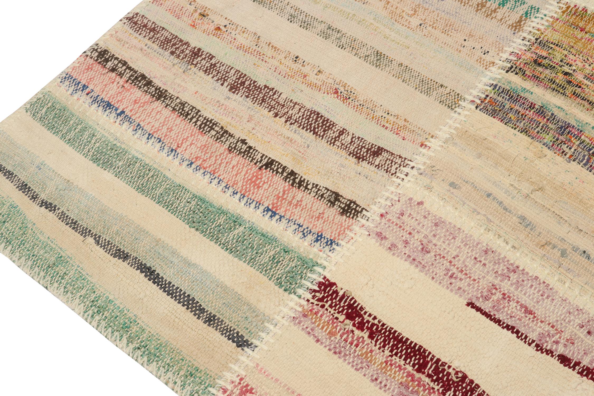 Annodato a mano Rug & Kilim - Runner in kilim patchwork a strisce policromatiche in vendita