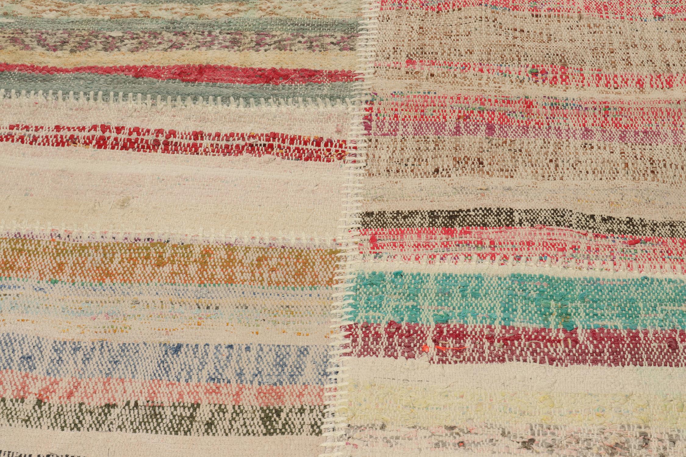 Rug & Kilim - Runner in kilim patchwork a strisce policromatiche In condizioni Nuovo in vendita a Long Island City, NY
