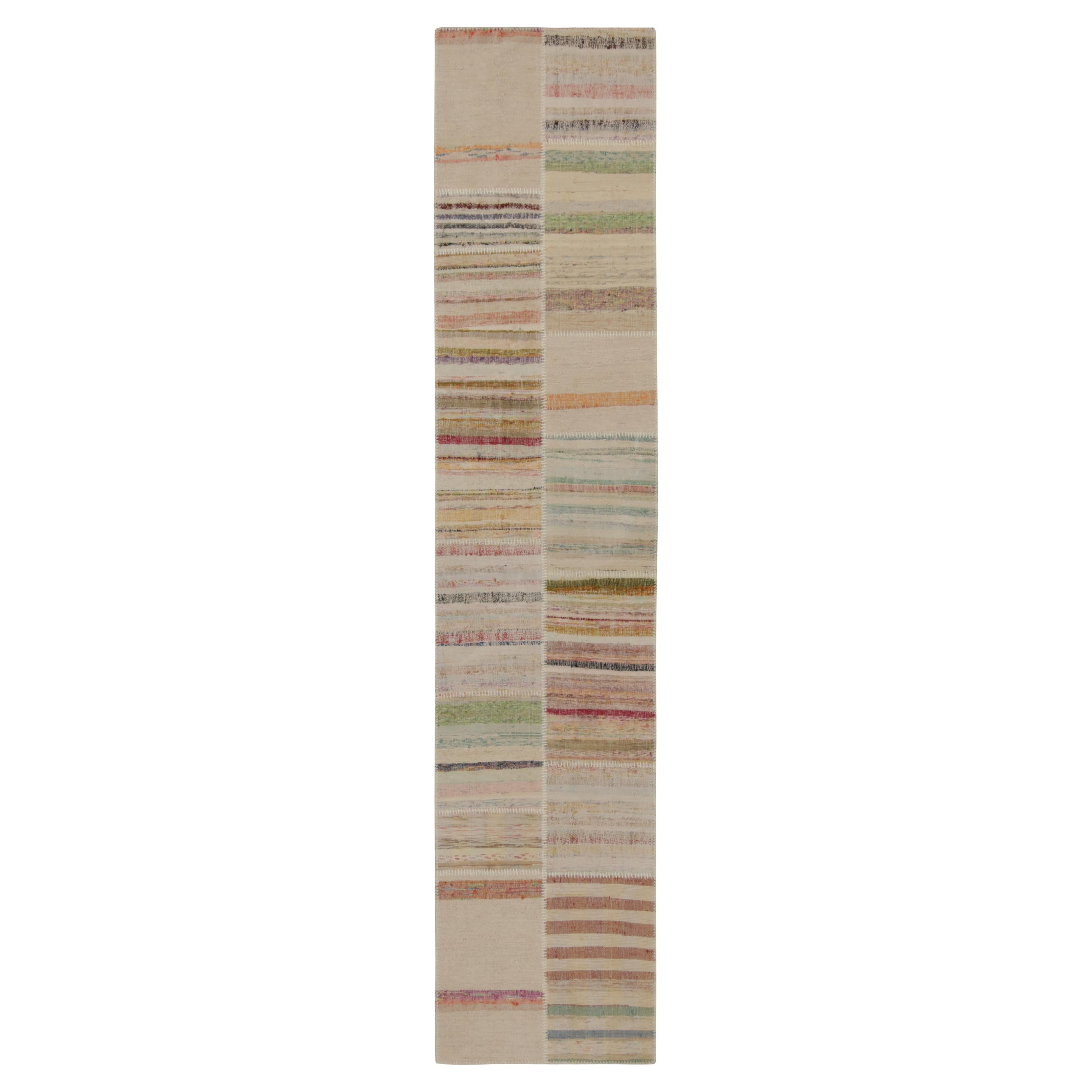 Tapis et tapis de couloir Kilim patchwork Kilims à rayures polychromes en vente
