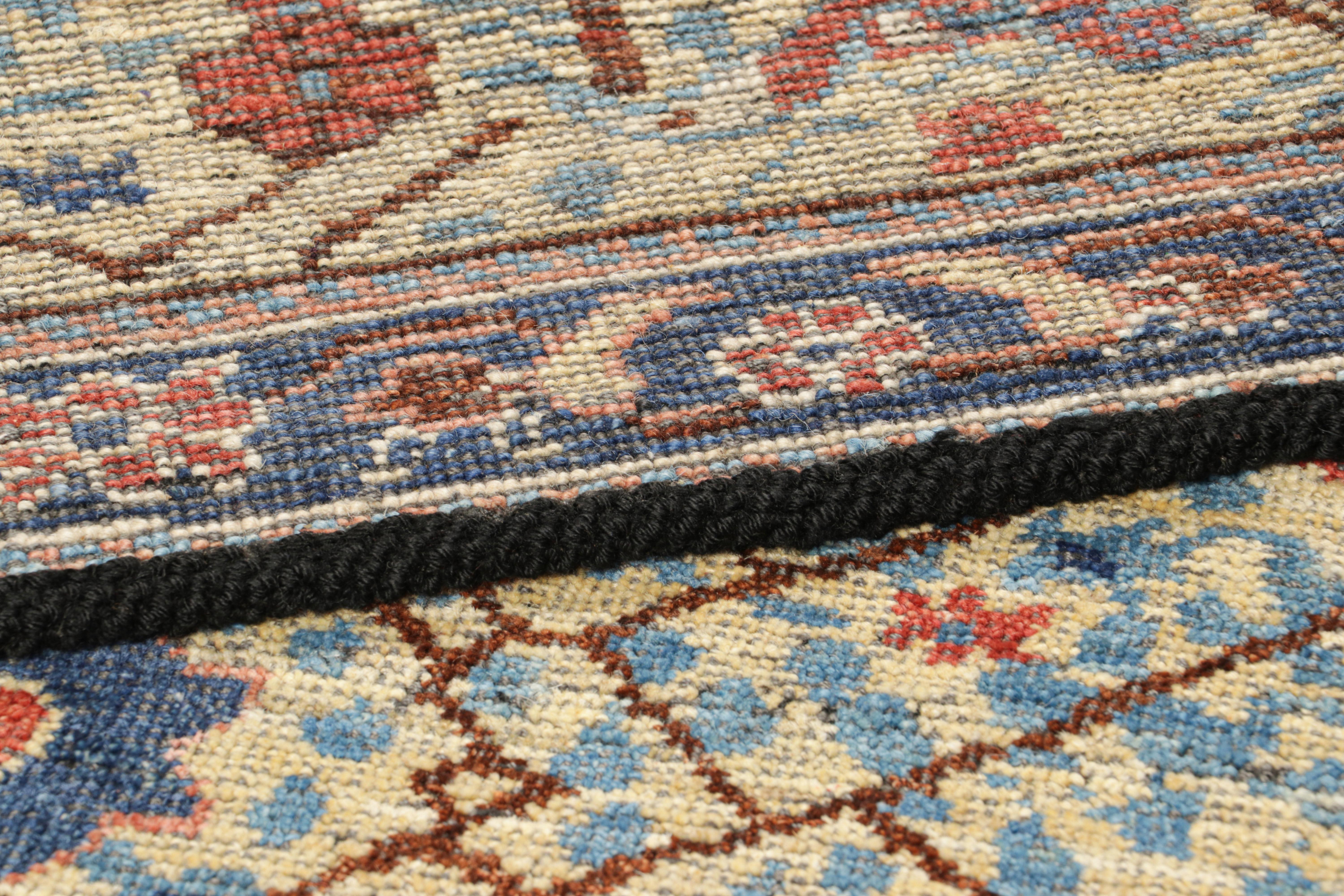 Rug & Kilim's Persischer Bakhtiari Stil Teppich in Beige mit bunten Blumenmustern (Wolle) im Angebot