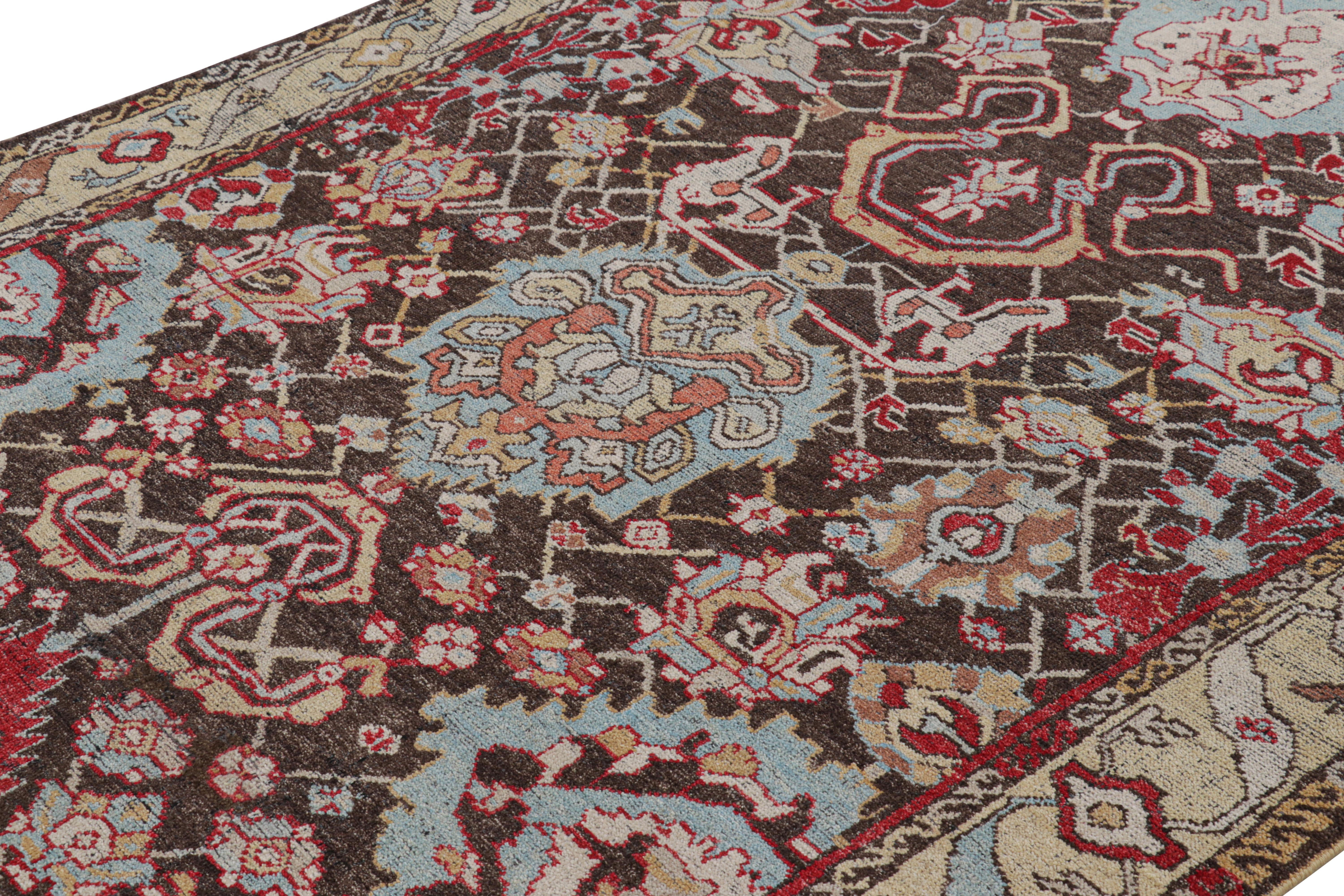 Noué à la main dans un mélange spécial de laine de Ghazni, ce tapis 6x9 de la collection Burano de Rug & Kilim s'inspire des tapis anciens avec une affinité particulière pour les motifs floraux à palmettes à grande échelle, avec une certaine