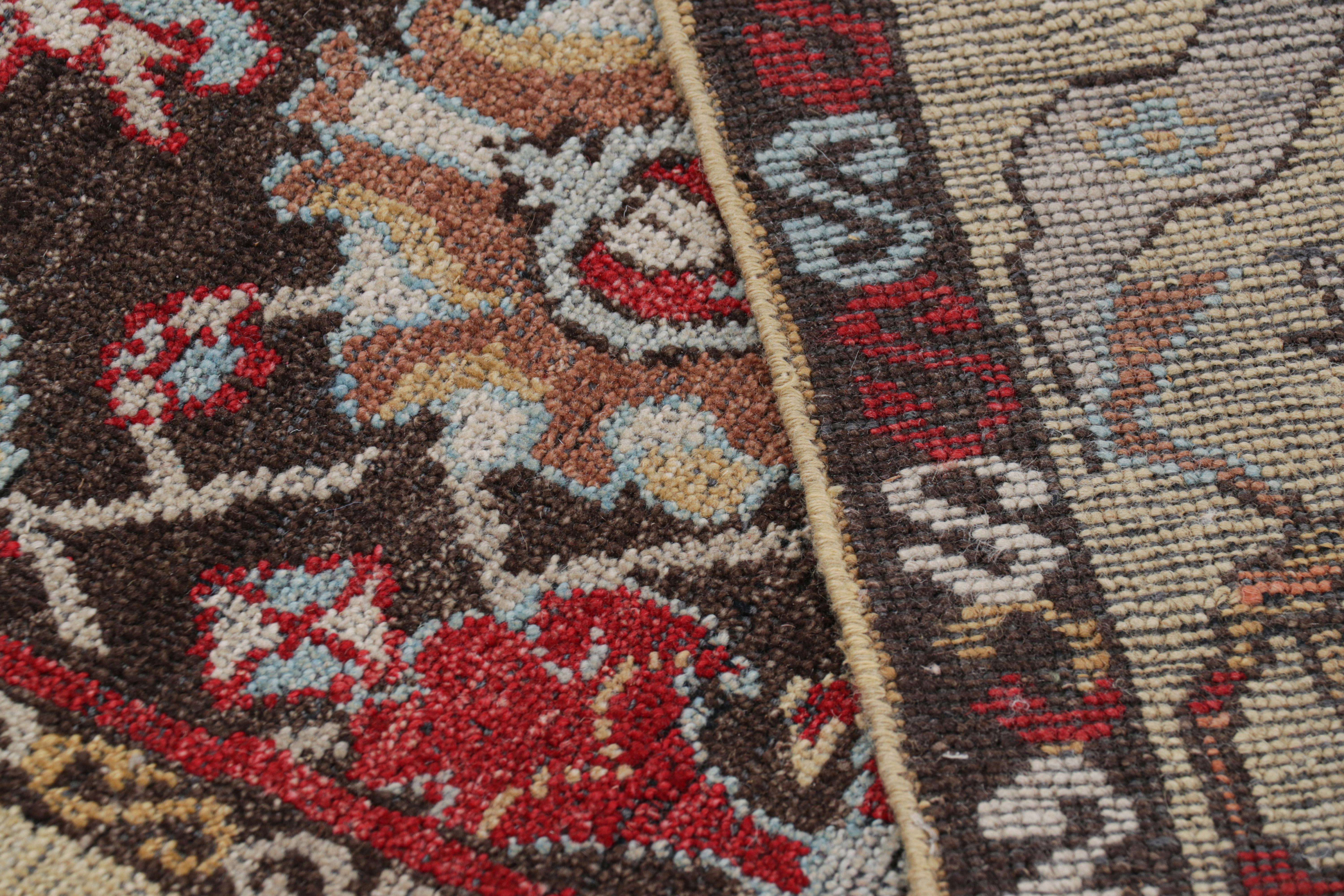 Laine Rug & Kilim's Persian Bakshaish Style Rug in Brown with Palmette Floral Patterns en vente