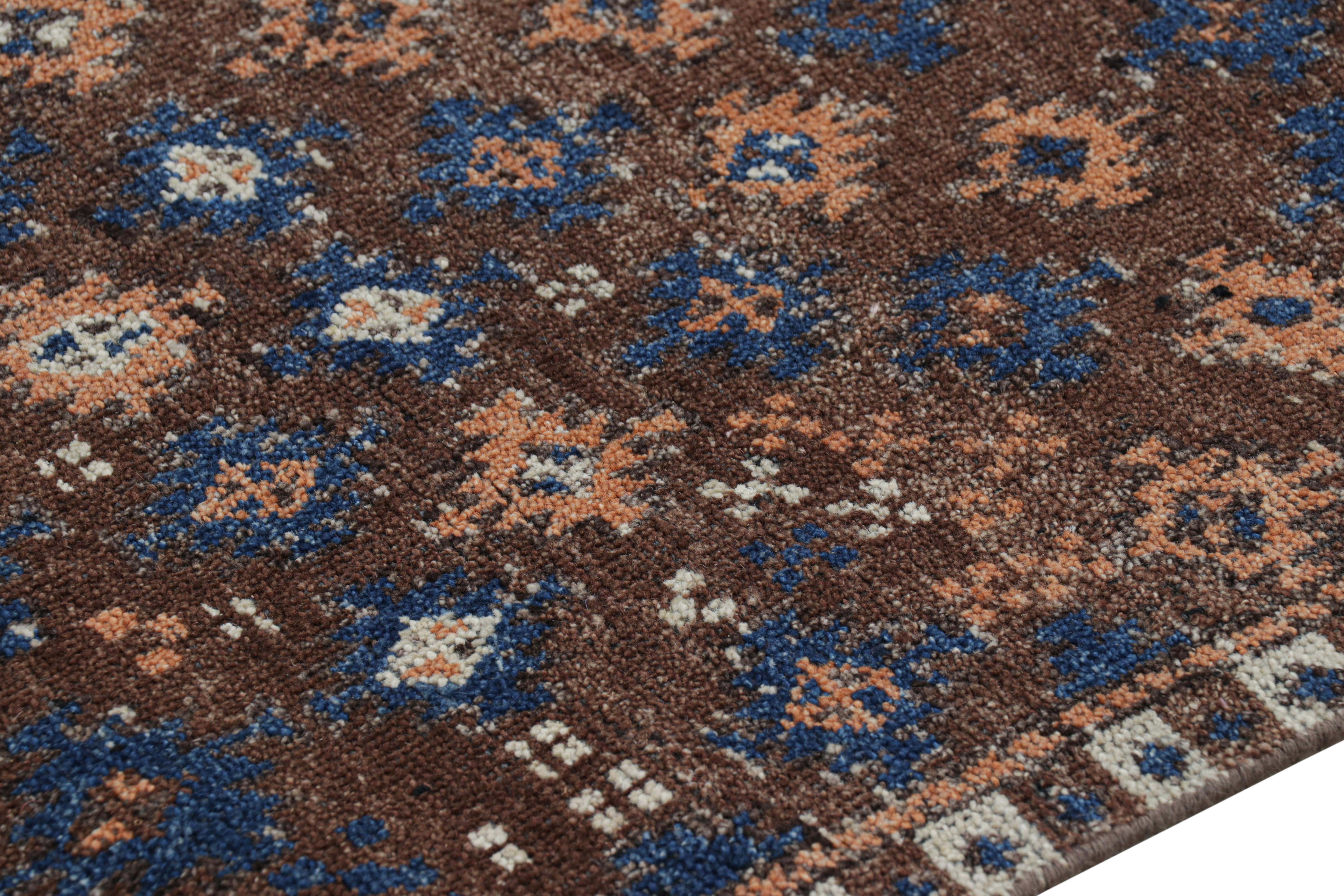 Rug & Kilim's Persischer Baluch Style Läufer in Brown mit geometrischen Mustern (Stammeskunst) im Angebot