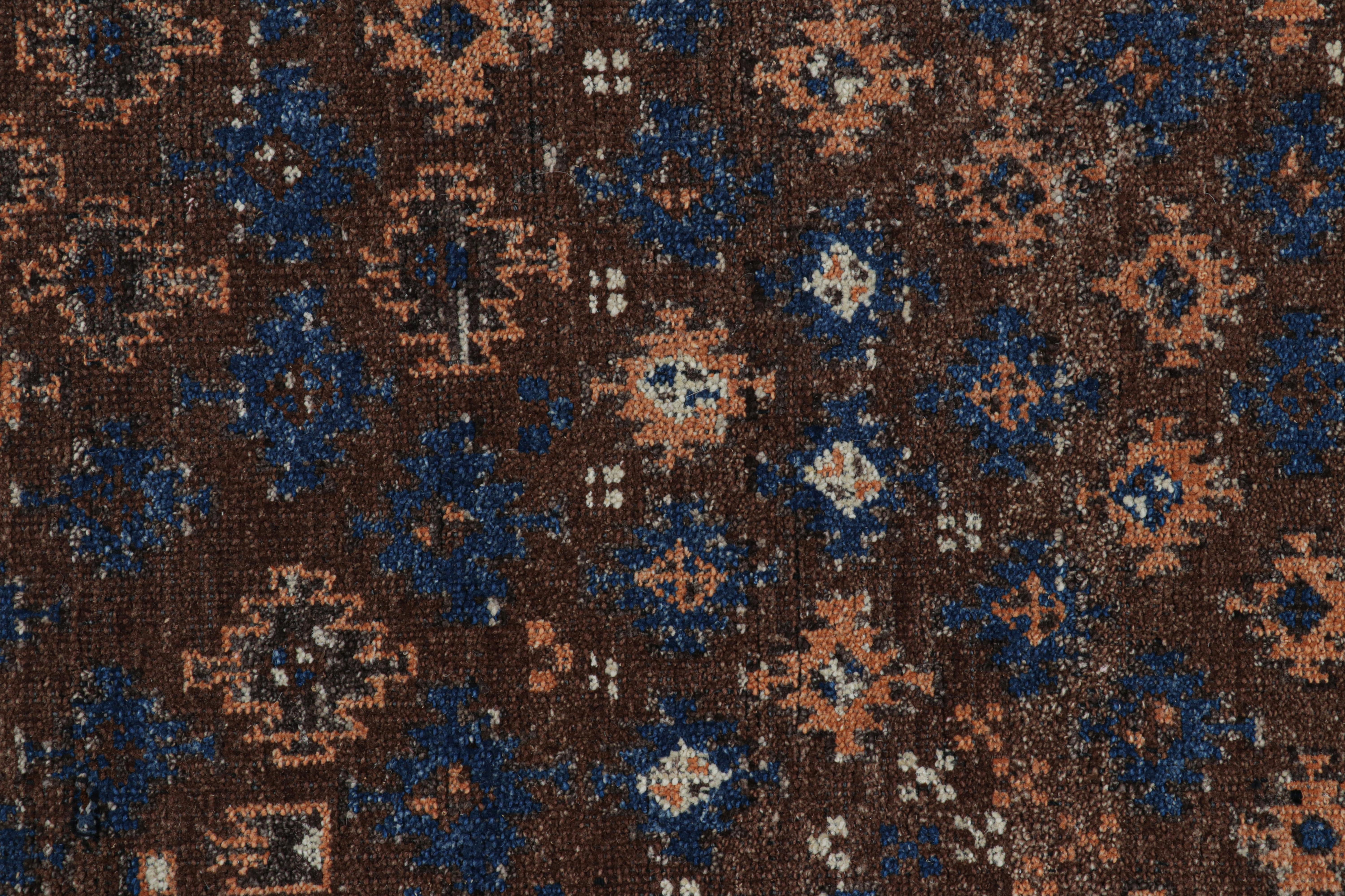 Rug & Kilim's Persischer Baluch Style Läufer in Brown mit geometrischen Mustern im Zustand „Neu“ im Angebot in Long Island City, NY