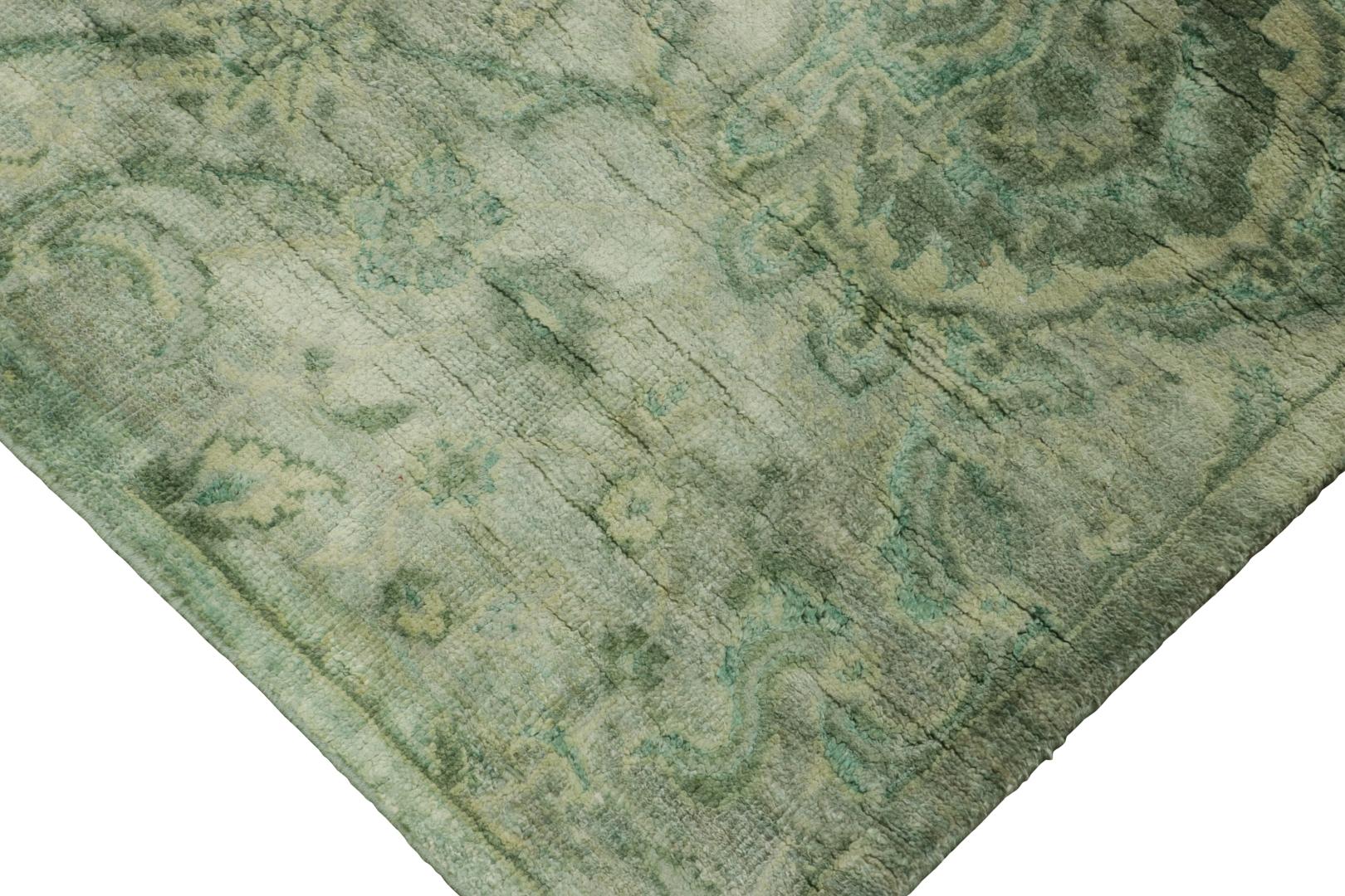 XXI secolo e contemporaneo Rug & Kilim’s Persian-Inspired Rug in Soft Greens and Blues with Floral Pattern in vendita
