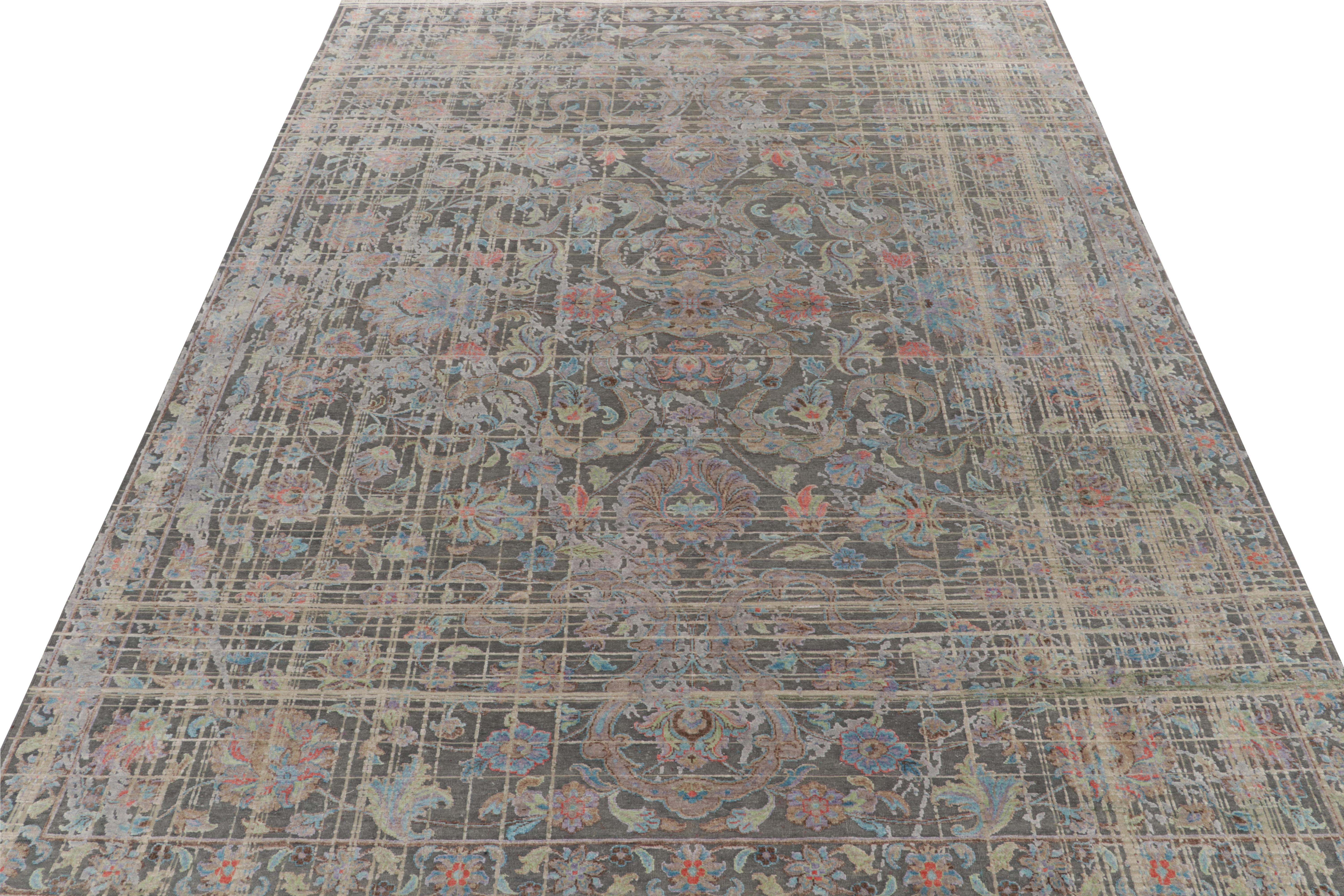 Indien Rug & Kilim's Persian Style Modern Rug in Gray with Polychrome Floral Patterns (tapis moderne de style persan en gris avec motifs floraux polychromes) en vente