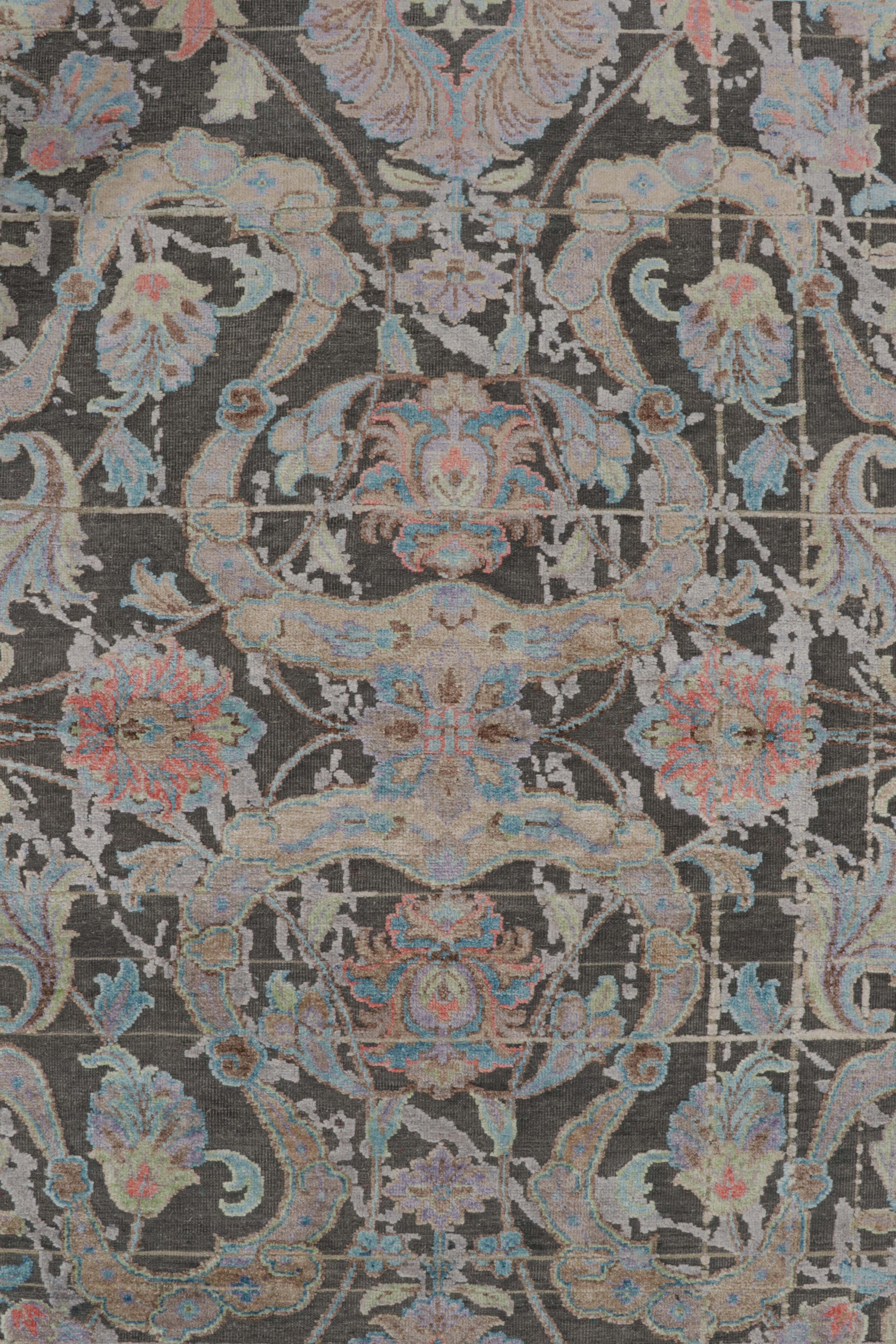 XXIe siècle et contemporain Rug & Kilim's Persian Style Modern Rug in Gray with Polychrome Floral Patterns (tapis moderne de style persan en gris avec motifs floraux polychromes) en vente