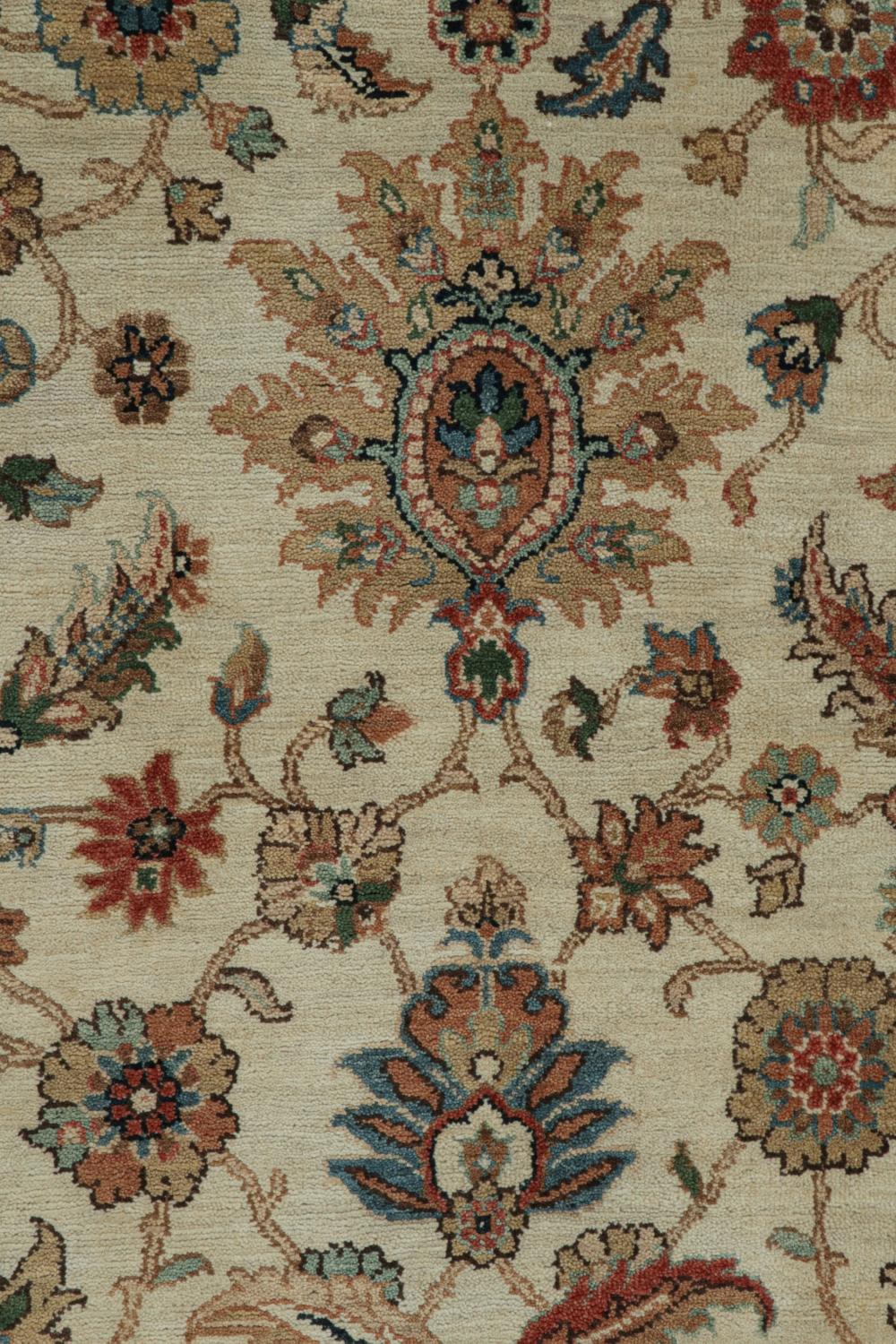 Alfombra de estilo persa de Rug & Kilim en beige y rojo con motivos florales Indio en venta