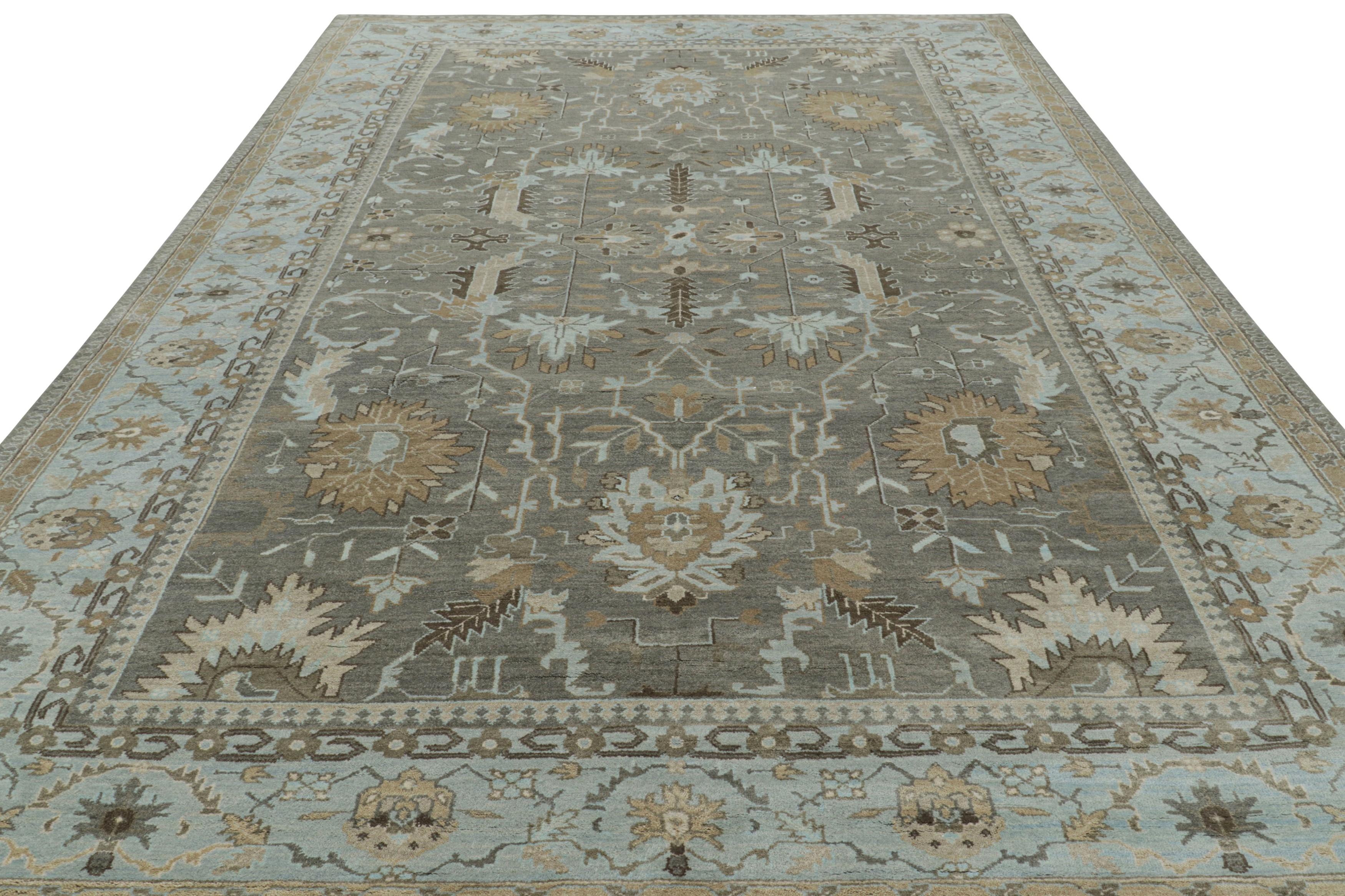 Rug & Kilim: Tappeto in stile persiano grigio e blu con motivi floreali In condizioni Nuovo a Long Island City, NY