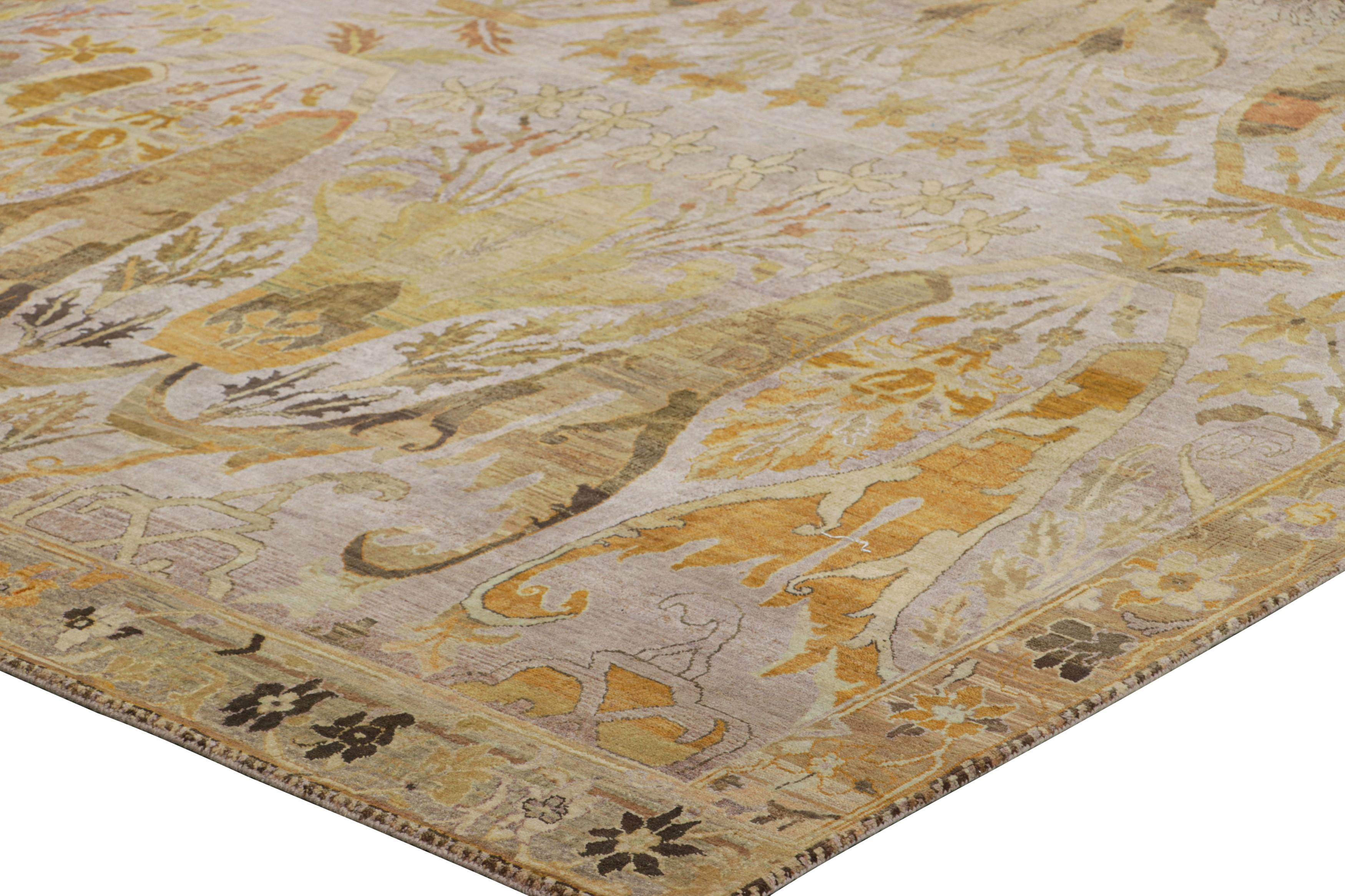 Rug & Kilim's Teppich im persischen Stil in Lavendel mit braunen und goldenen Blumenmustern im Zustand „Neu“ im Angebot in Long Island City, NY