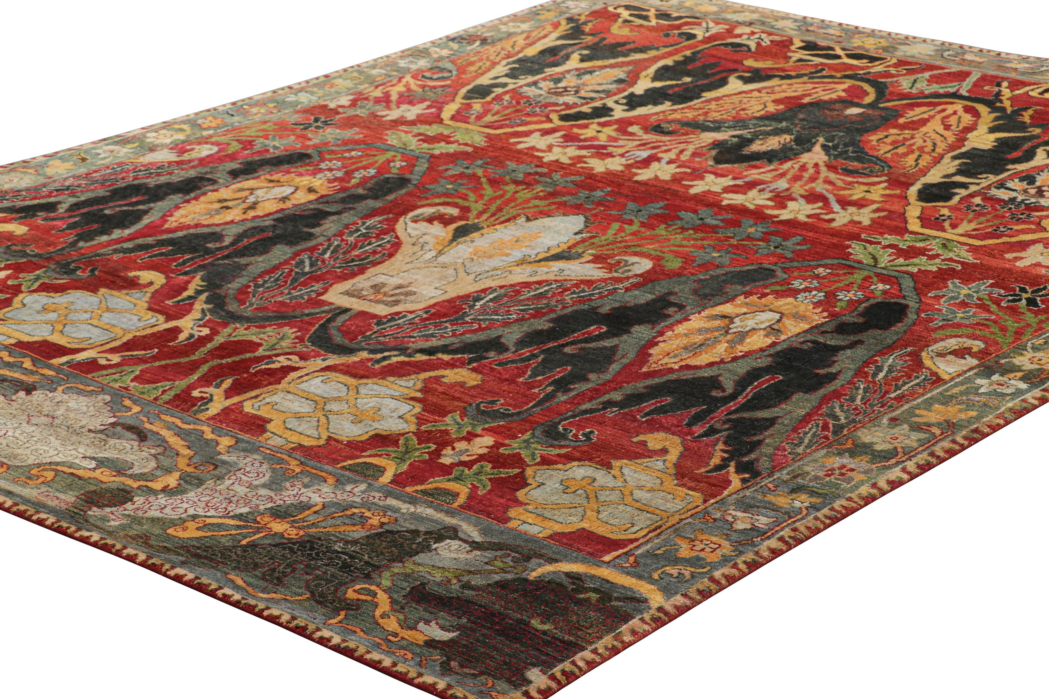 Indiano Tappeto in stile persiano Rug & Kilim in rosso, oro e nero con motivi floreali in vendita