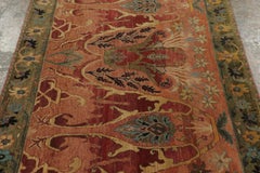 Tapis de style persan de Rug & Kilim, orné de motifs floraux complexes et multicolores