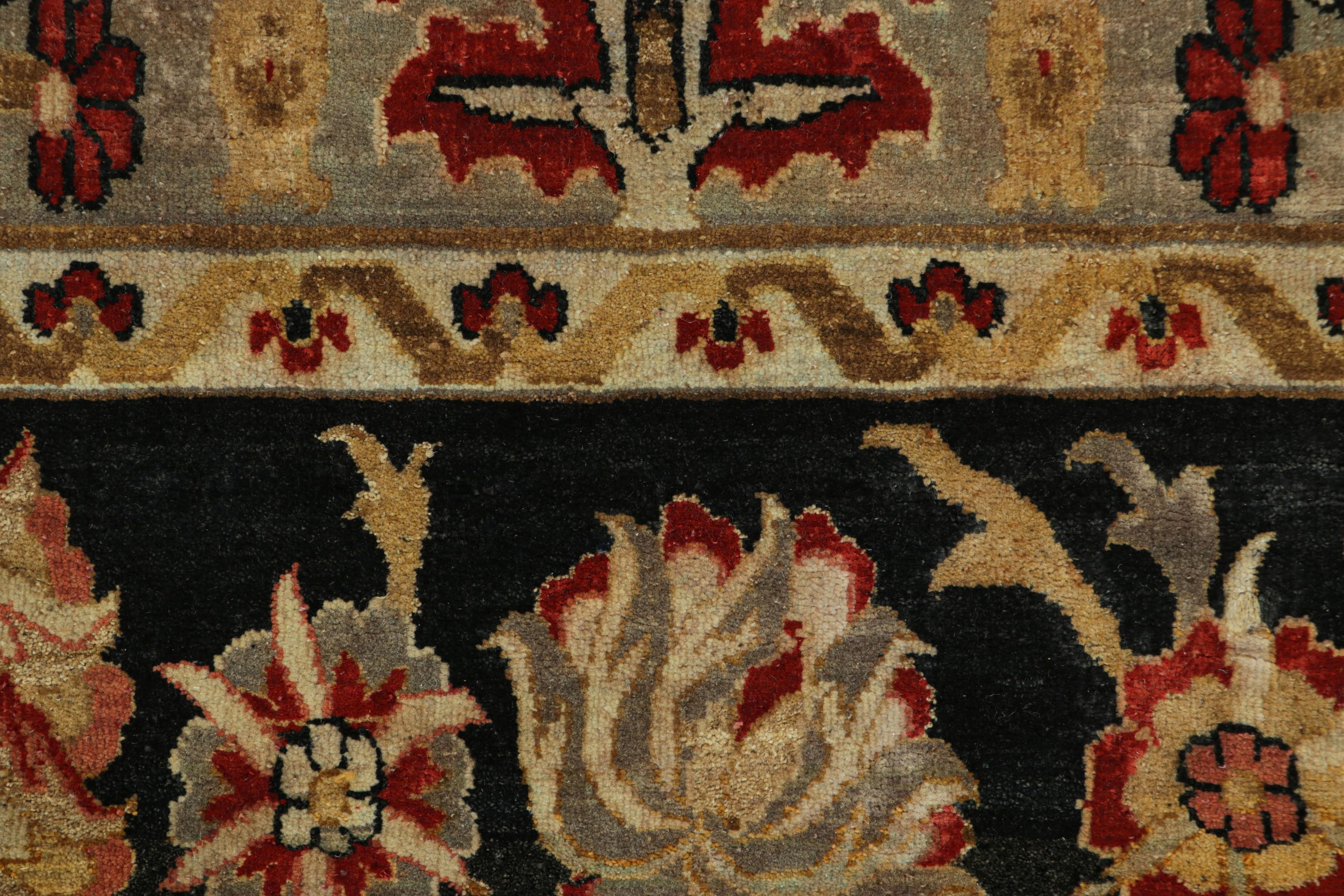 Moderno Rug & Kilim’s Persian Style Runner Rug in Taupe with Floral Patterns in vendita