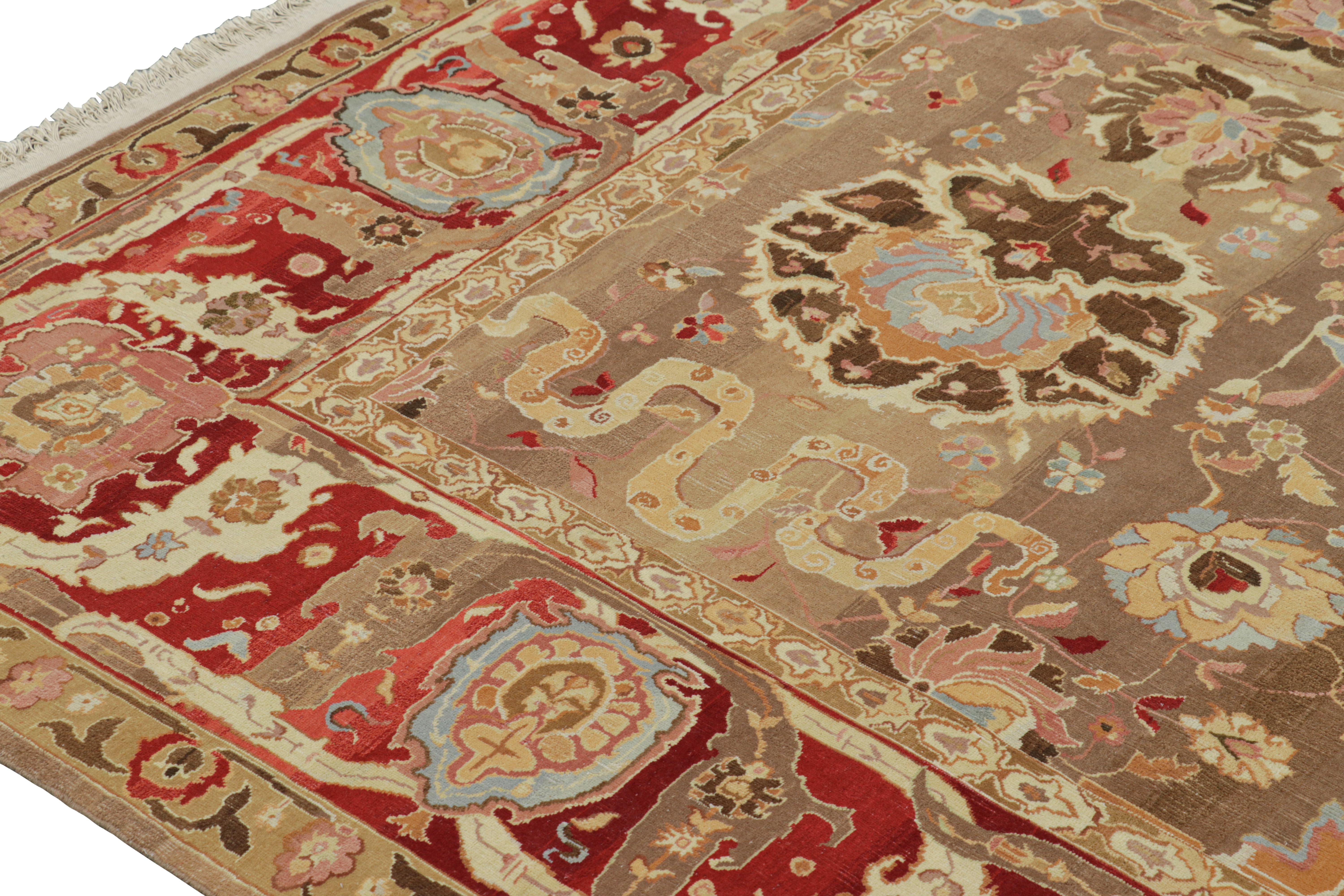 Chinois Rug & Kilim's Persian Tabriz Style Rug in Beige-Brown with Floral Patterns (tapis persan de style Tabriz en beige et brun avec des motifs floraux) en vente
