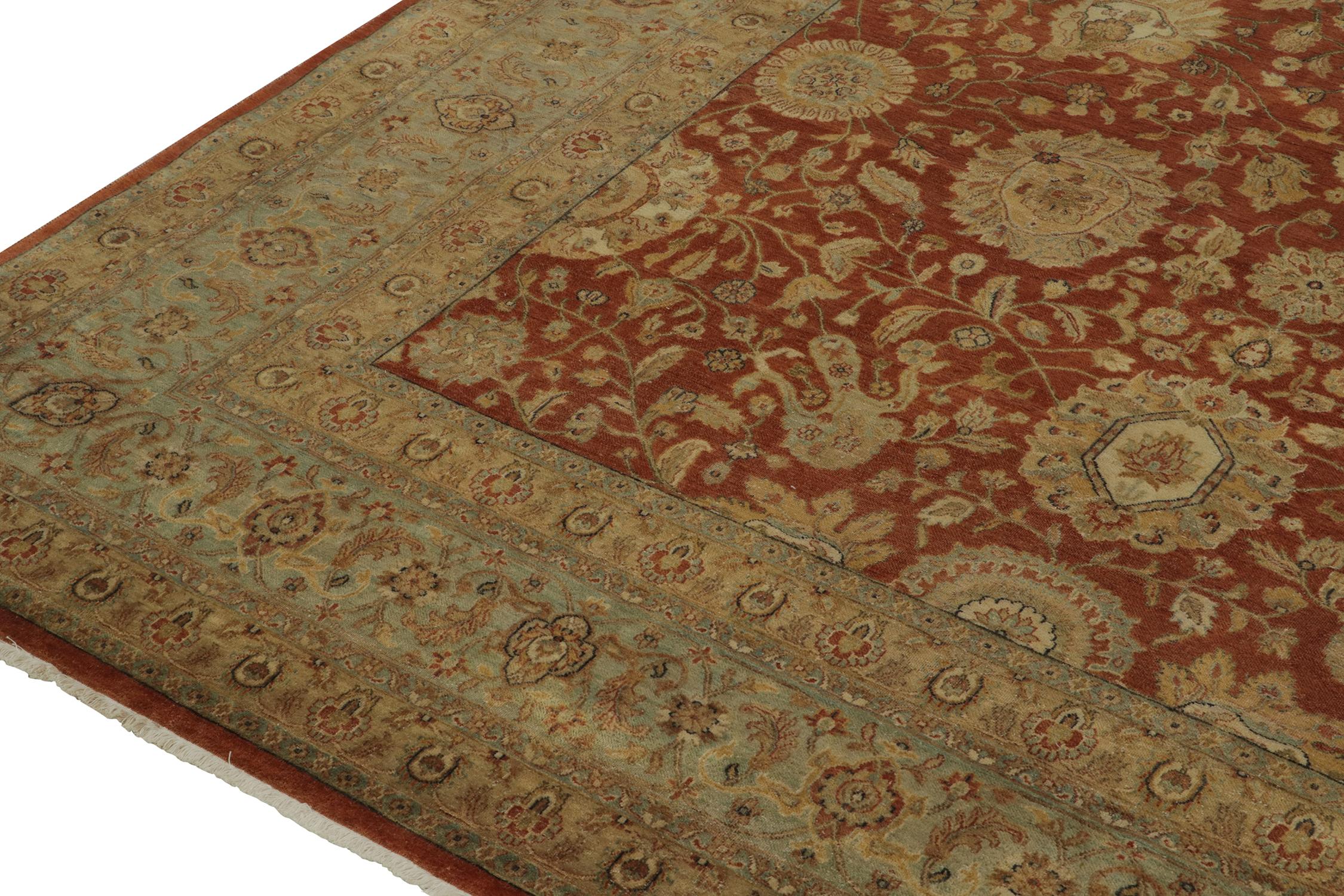 Rug & Kilim's Persischer Teppich im Tabriz-Stil in Rot mit Gold- und Beigefarbenem Blumenmuster im Zustand „Neu“ im Angebot in Long Island City, NY