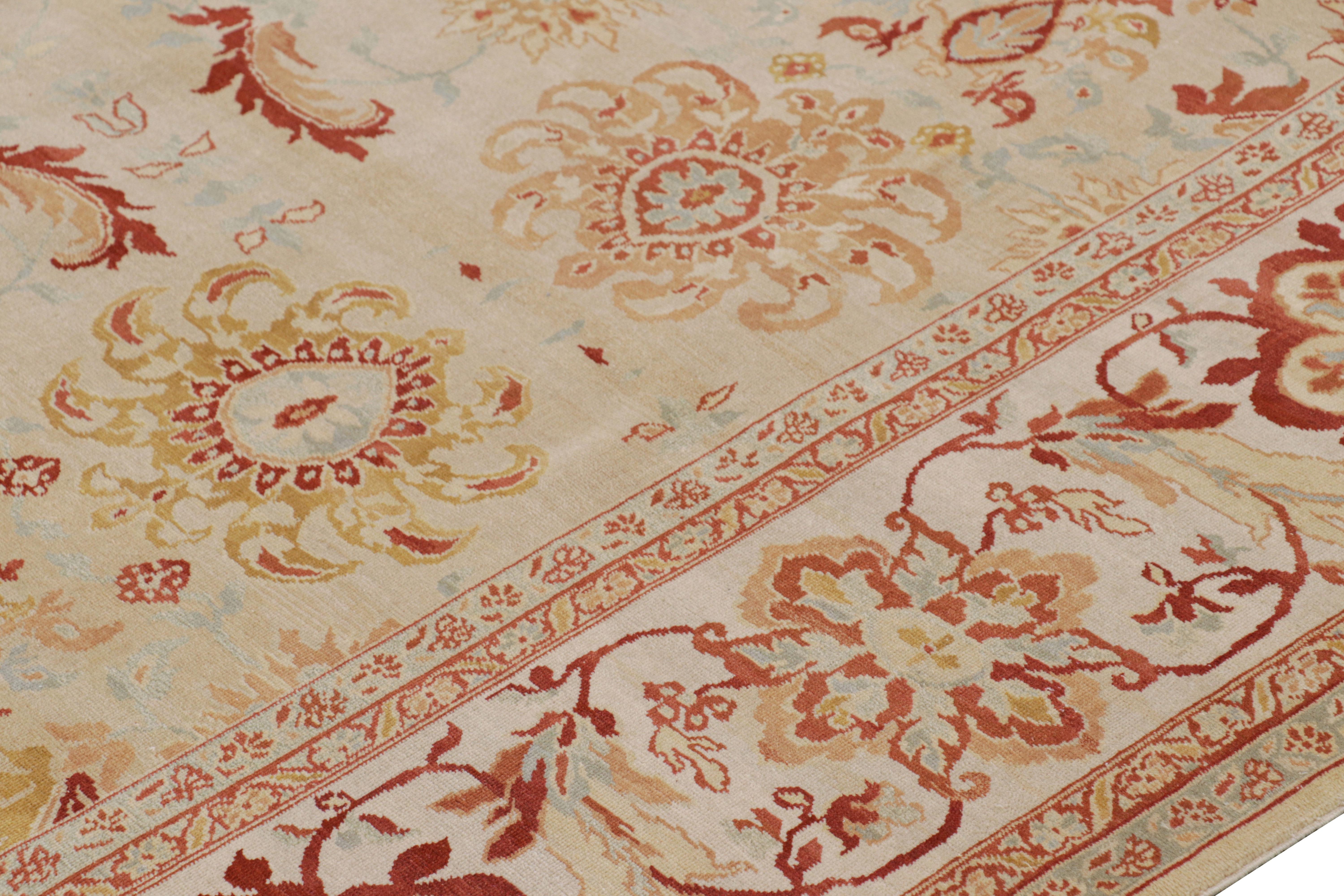 Alfombra persa de estilo Tabriz con motivos florales de Rug & Kilim Chino en venta