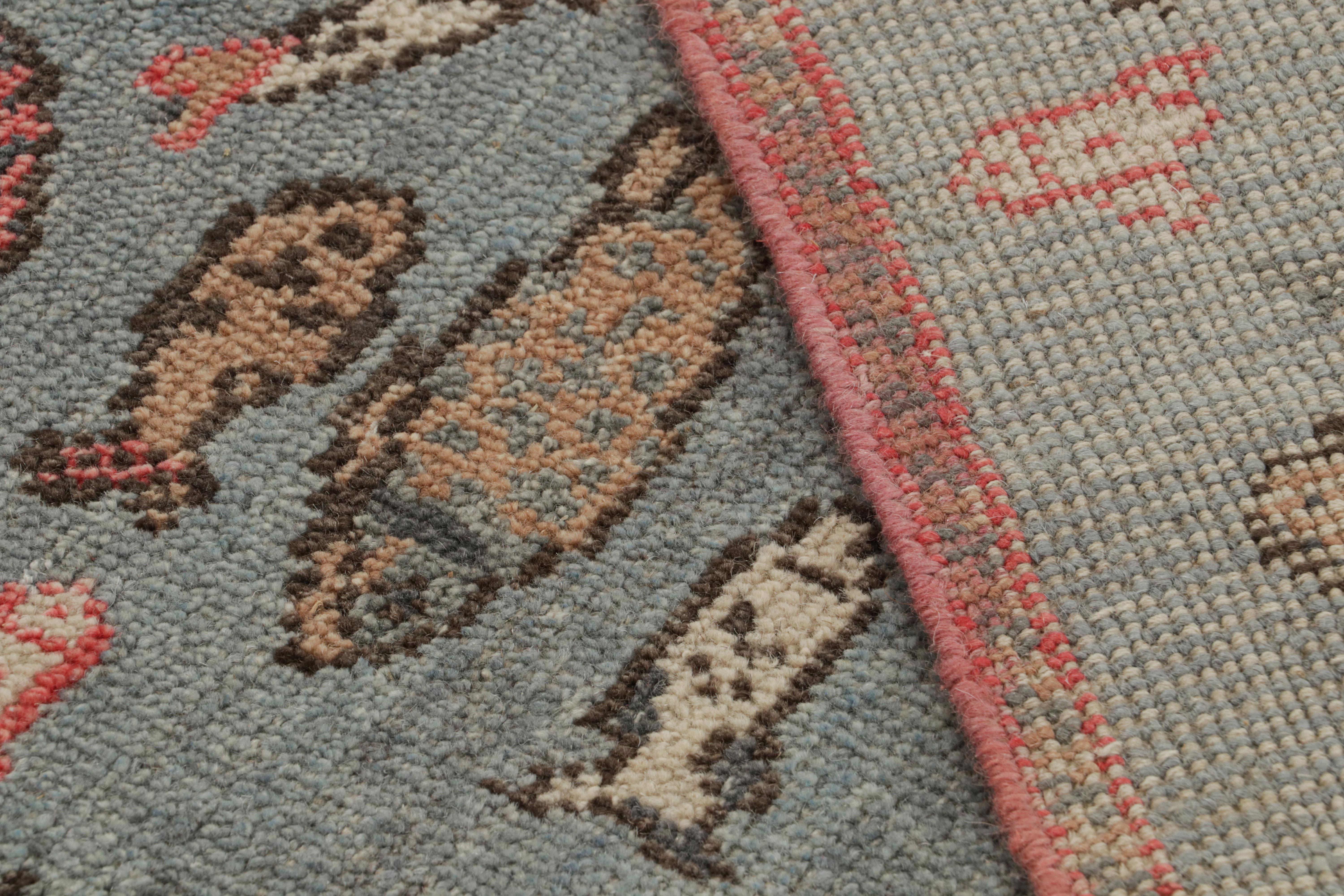 XXI secolo e contemporaneo Rug & Kilim è un tappeto d'arte pittorico in blu con illustrazioni di pesci in vendita
