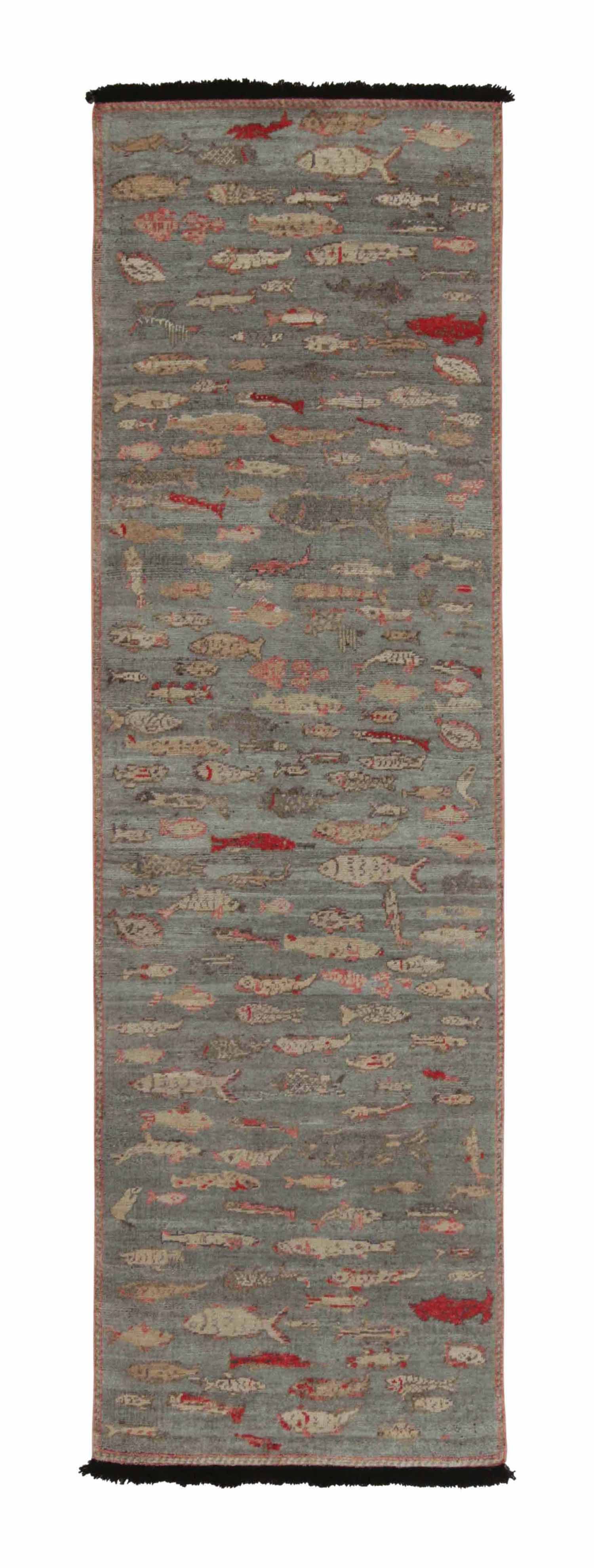 Tapis et tapis de couloir pictural Kilims à motifs de poissons bleus, beiges et rouges