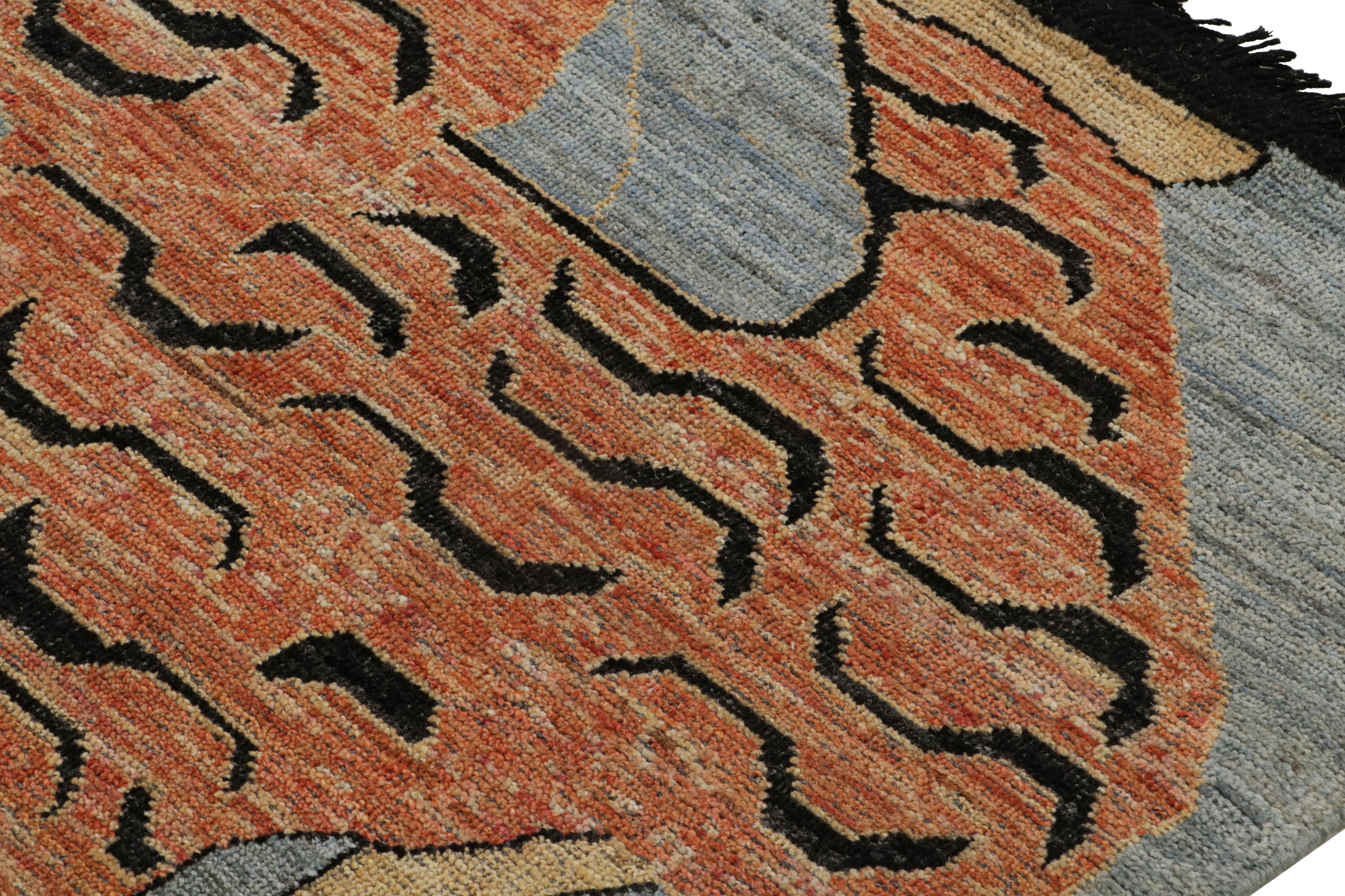 Alfombra Pictórica de Piel de Tigre en Naranja, Azul y Negro de Rug & Kilim Anudado a mano en venta
