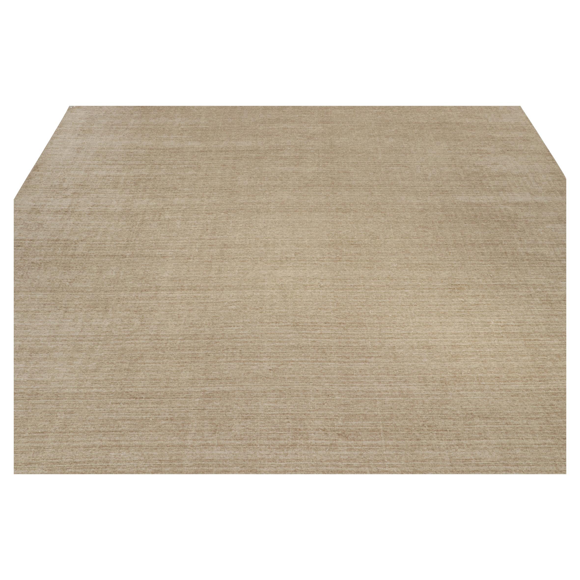 Rug & Kilims schlichter moderner Teppich in Beige-Braun Ton in Ton (Indisch) im Angebot