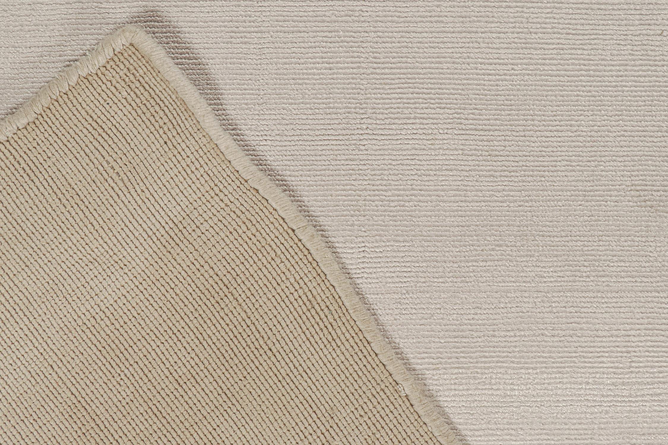 XXIe siècle et contemporain Rug & Kilim's Plain Modernity Rug in Solid Silver and Off-White Tone-on-Tone (tapis moderne uni en argent et blanc cassé) en vente