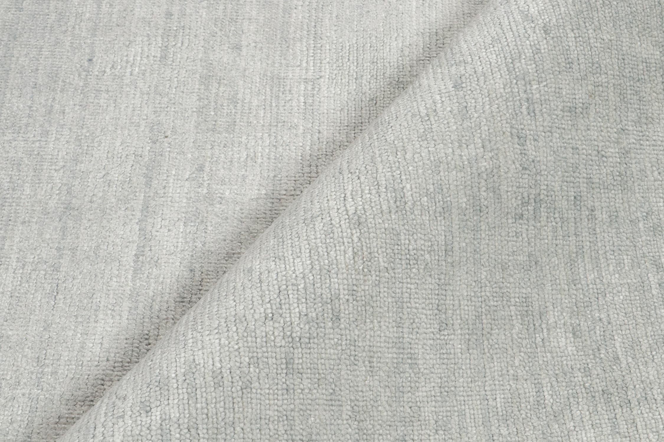 Rug & Kilim’s Plain Modern Rug in Solid Silver-Gray Tone-on-Tone