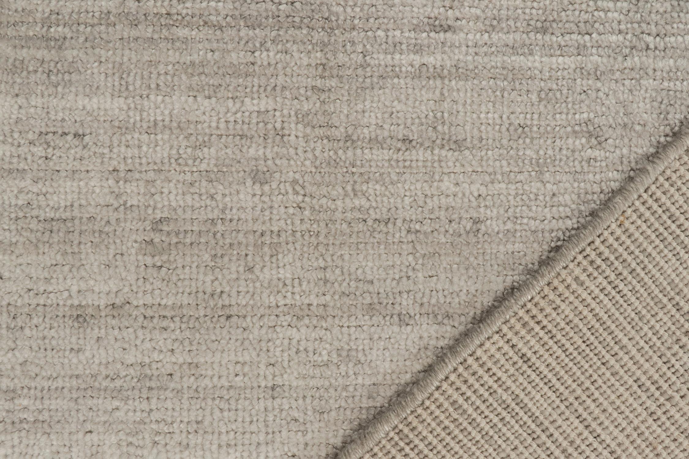 Alfombra moderna lisa Rug & Kilim en tonos plata y gris Siglo XXI y contemporáneo en venta