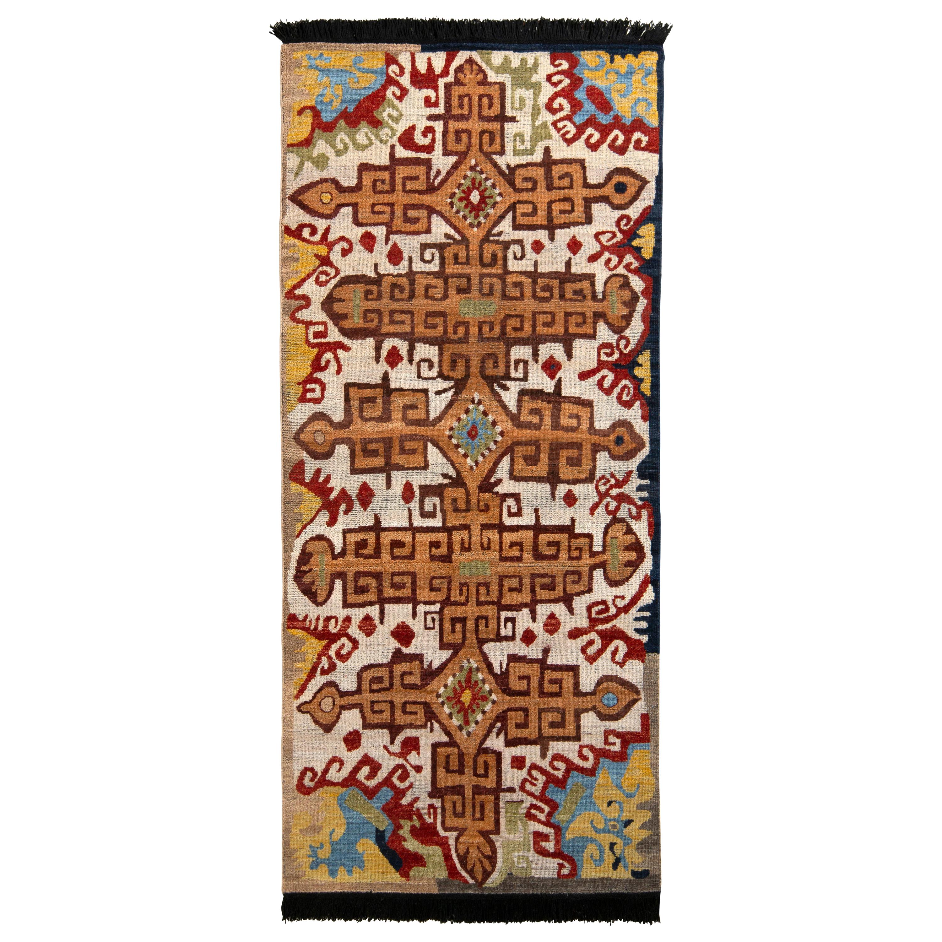 Alfombra de estilo ruso de Rug
Kilim con estampado tribal naranja y marrón beige