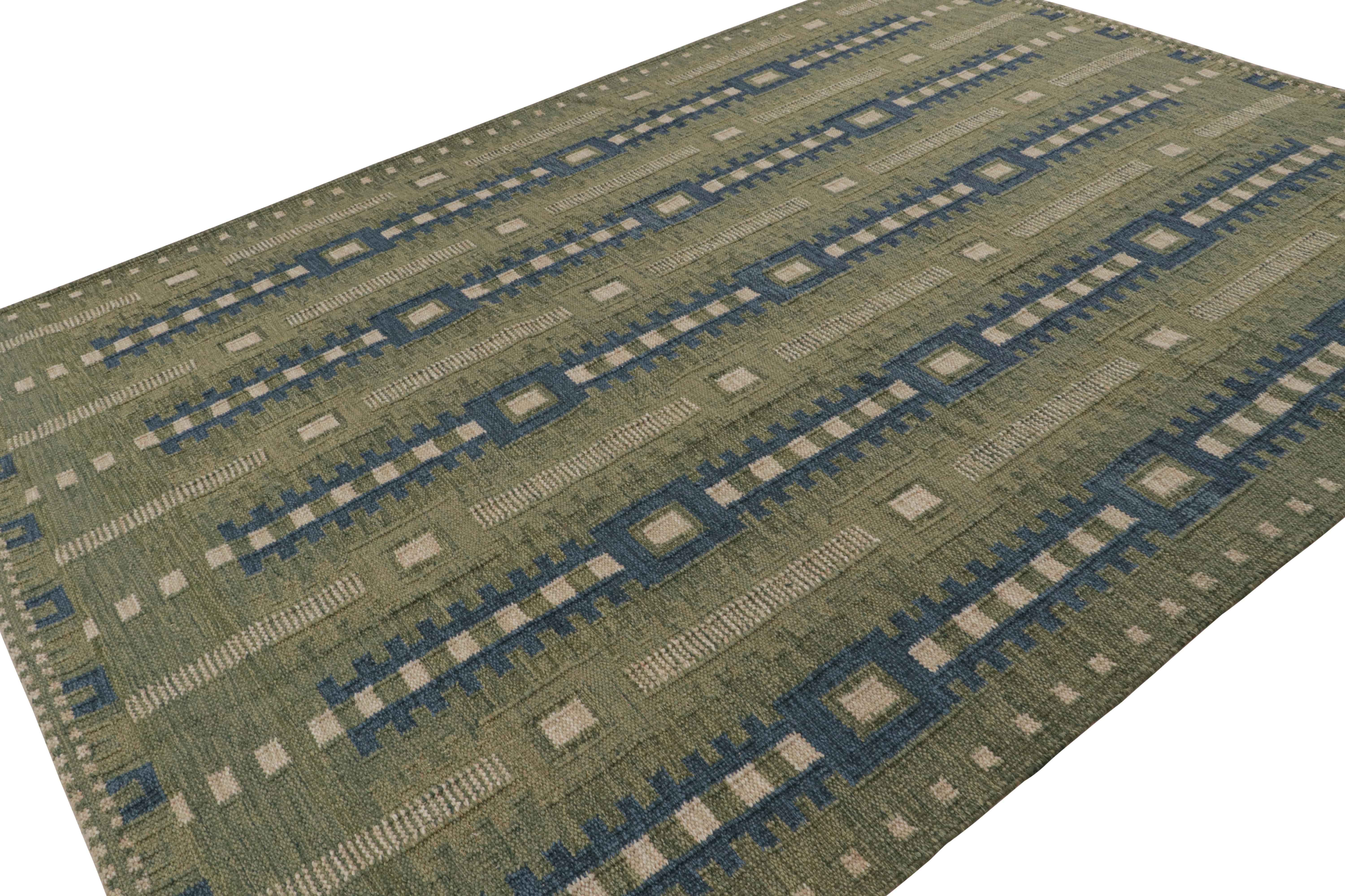 Ce modèle de tapis suédois Kilim 9x12 est issu des tissages plats de la collection de tapis scandinaves de Rug & Kilim. Tissé à la main en  En laine semi peignée, son design s'inspire des tapis Rollakhan et Rya de style déco suédois. 

Sur le Design