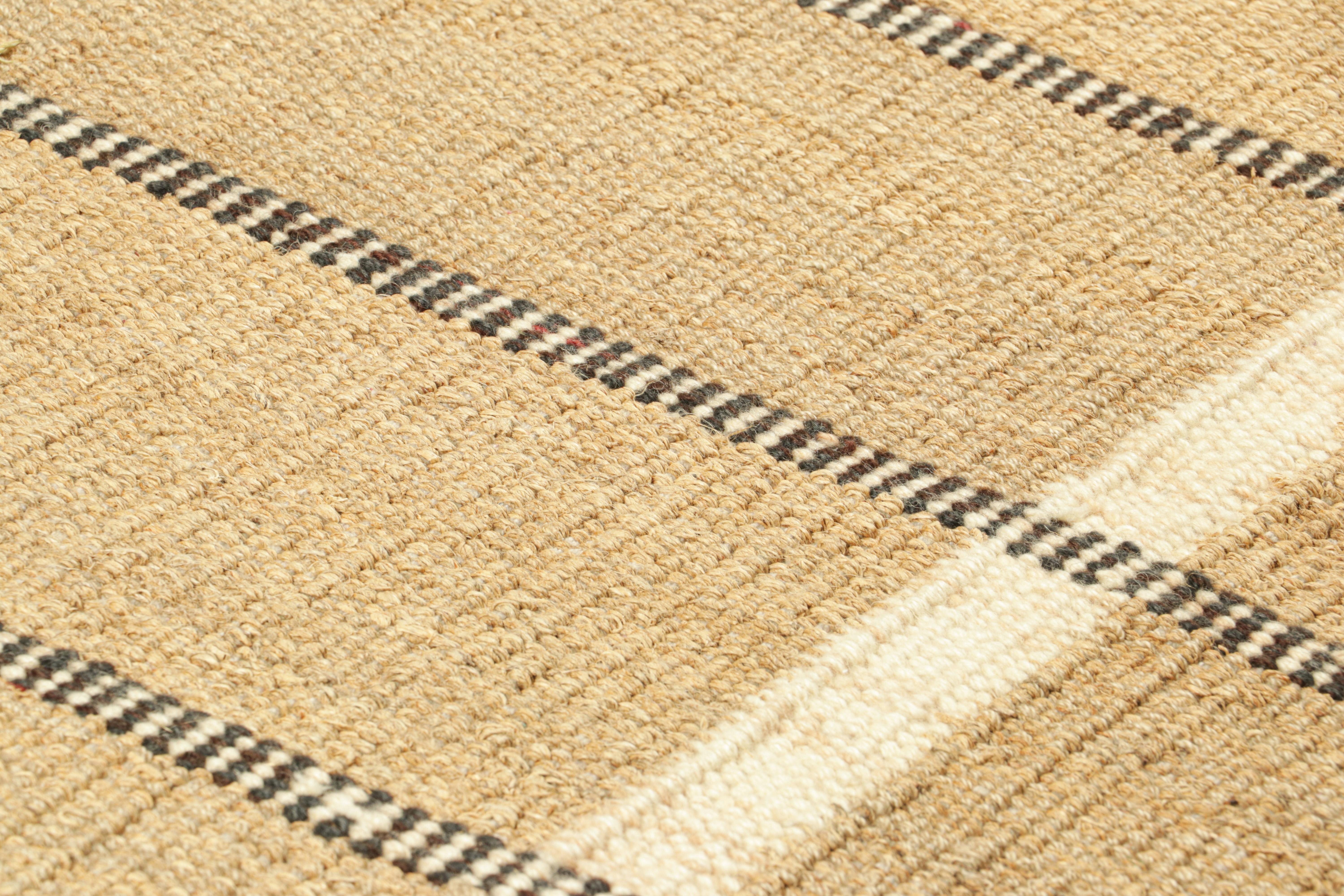Questo tappeto svedese 3x5 è una nuova e audace aggiunta alla nostra linea Nature della collezione scandinava. Tessuta a mano in un intreccio piatto di lana con filati naturali non tinti, il suo design si ispira ai modelli minimalisti svedesi.

Sul