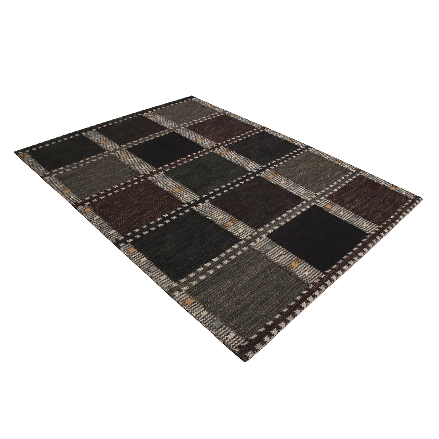 This custom rug design represents the Scandinavian rug collection by Rug & Kilim—a contemporary reinvention of mid-century Swedish Rollakan and Rya rug styles. 

On the Design: 

These photos represent a recently sold 5×7 from the flatweave line of