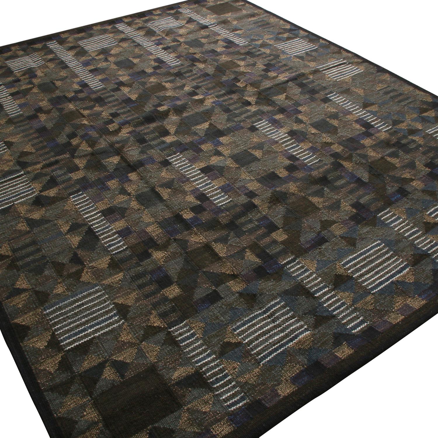 Originating from India, this hand knotted pile rug hails from Rug & Kilim’s Scandinavian-inspired collection, bound in high-quality New Zealand wool featuring a unique combination of geometric designs in multi-tonal brown, green, blue, and gray