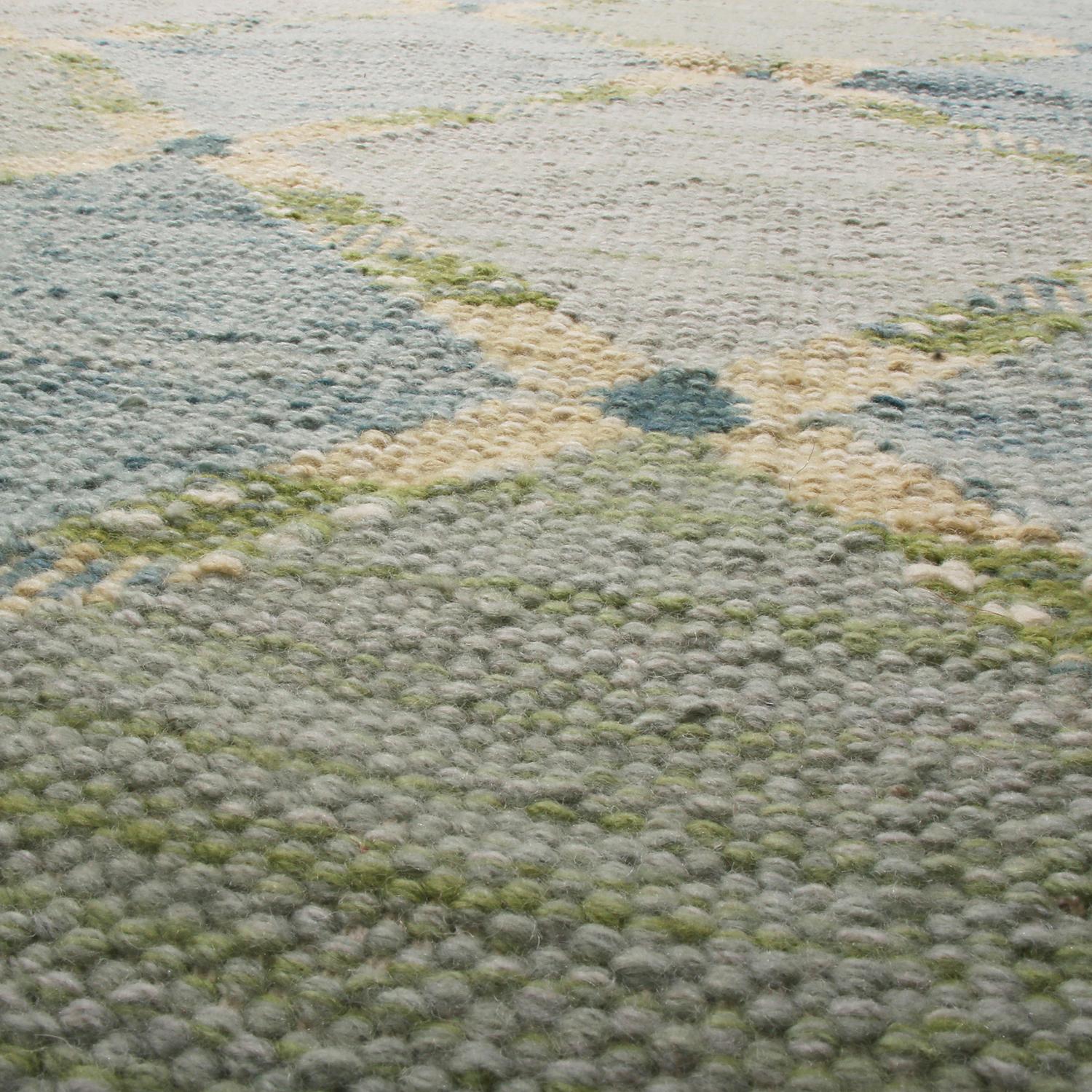 Alfombra geométrica de lana verde y azul de inspiración escandinava Rug & Kilim Escandinavo moderno en venta