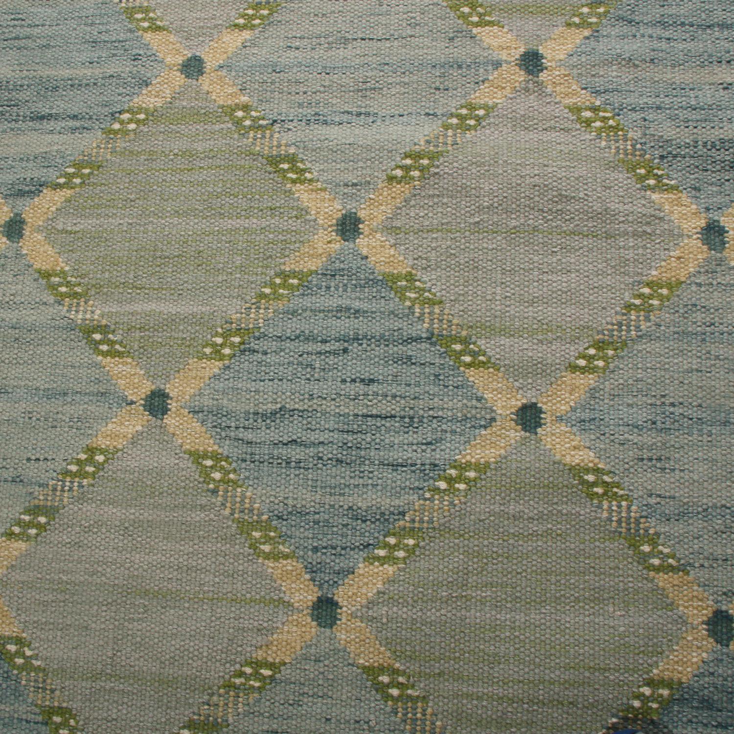 Alfombra geométrica de lana verde y azul de inspiración escandinava Rug & Kilim Indio en venta