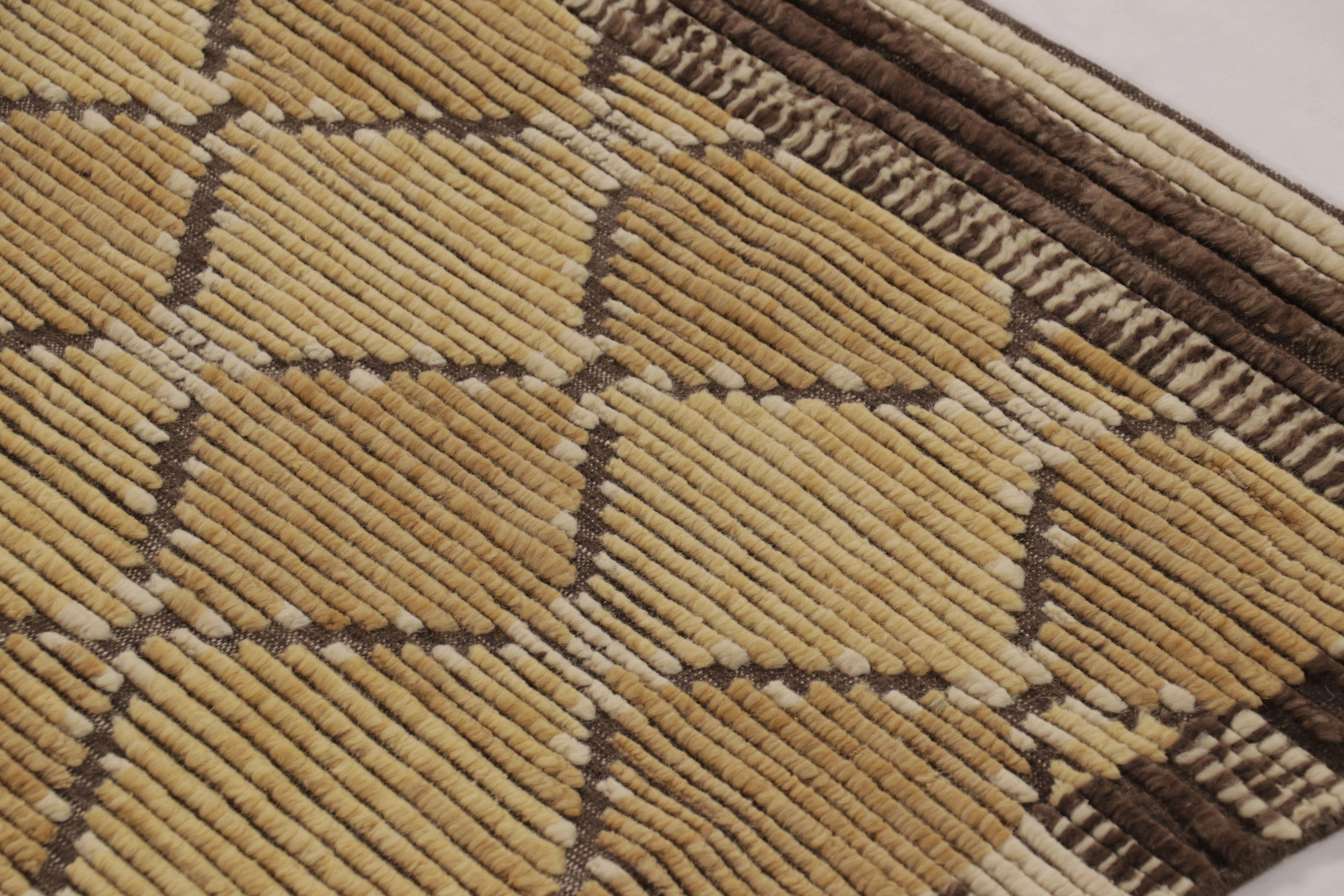 Dieser aus handgeknüpfter Wolle gefertigte 4x7-Teppich ist eine außergewöhnliche Neuheit in der skandinavischen Teppichkollektion von Rug & Kilim - eine zeitgenössische Neuinterpretation des schwedischen Minimalismus und der Vintage-Teppiche und