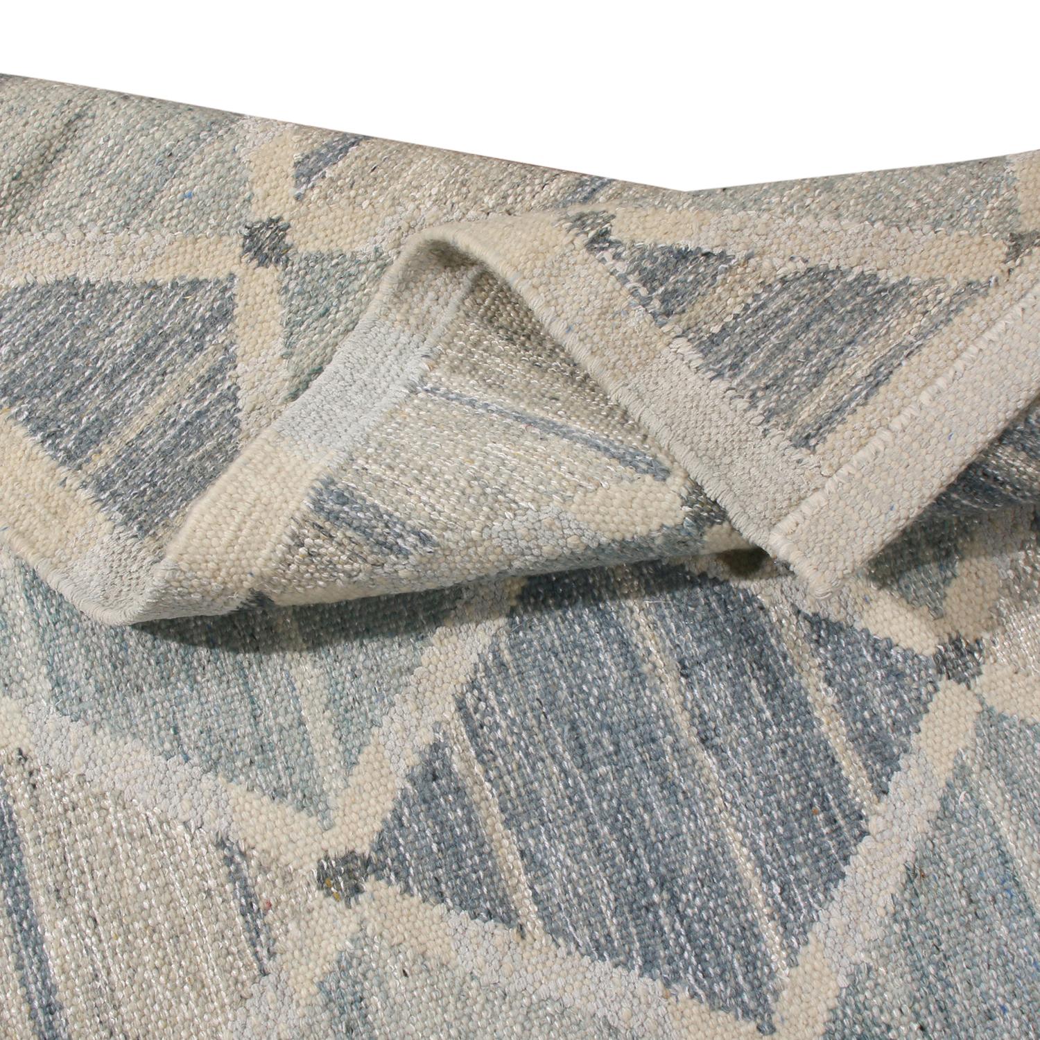 Hand-Woven Rug & Kilim’s Scandinavian-Inspired Silver-Gray and Blue Wool Kilim Rug For Sale