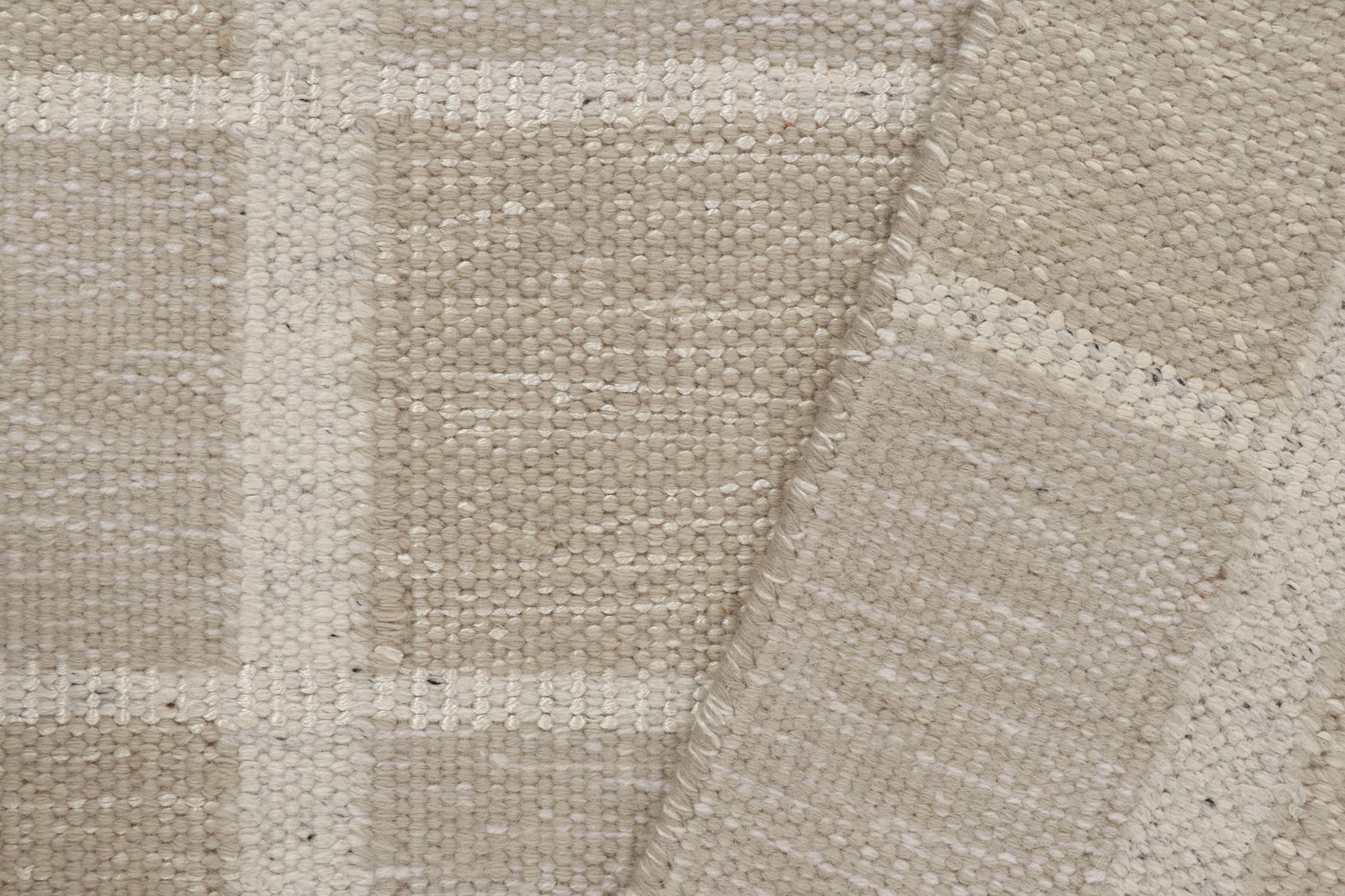 Contemporary Rug & Kilim’s Scandinavian Kilim Rug in Taupe and White Geometric Pattern For Sale