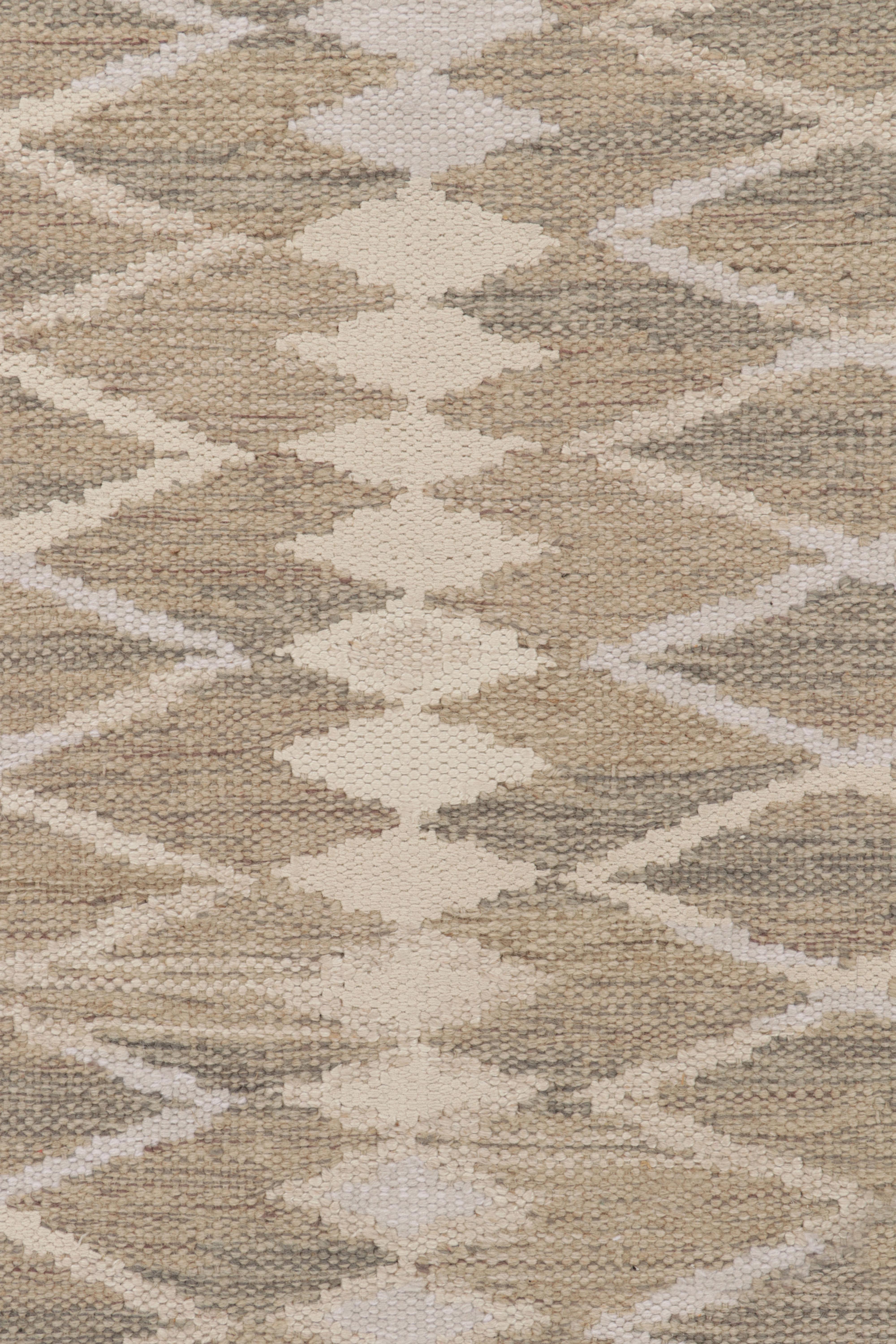 Rug & Kilim’s Scandinavian Kilim Style Oversized Runner in Beige and White In New Condition For Sale In Long Island City, NY