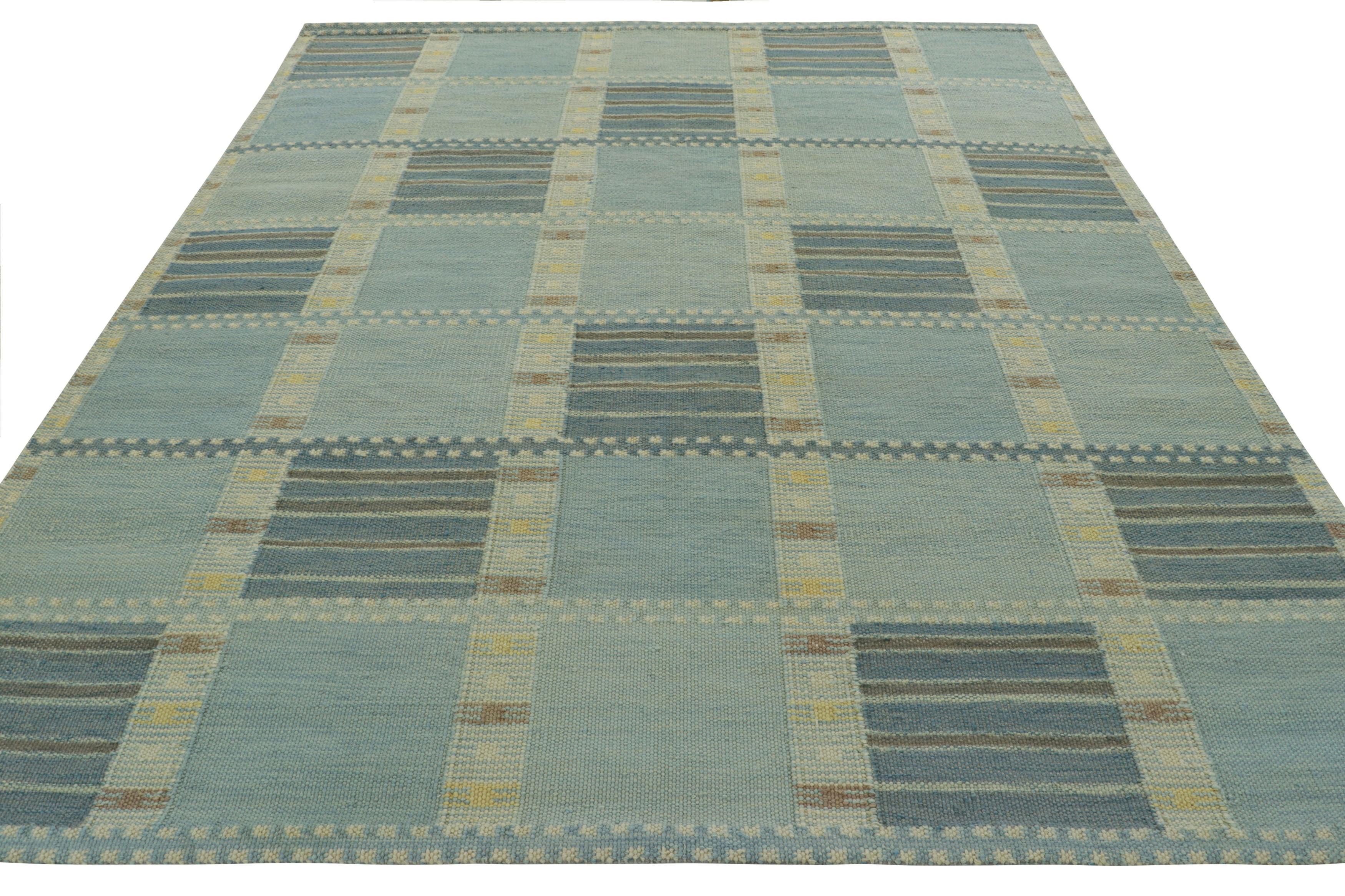 Alfombra escandinava de Rug & Kilim en azul y crema, con motivos geométricos Anudado a mano en venta