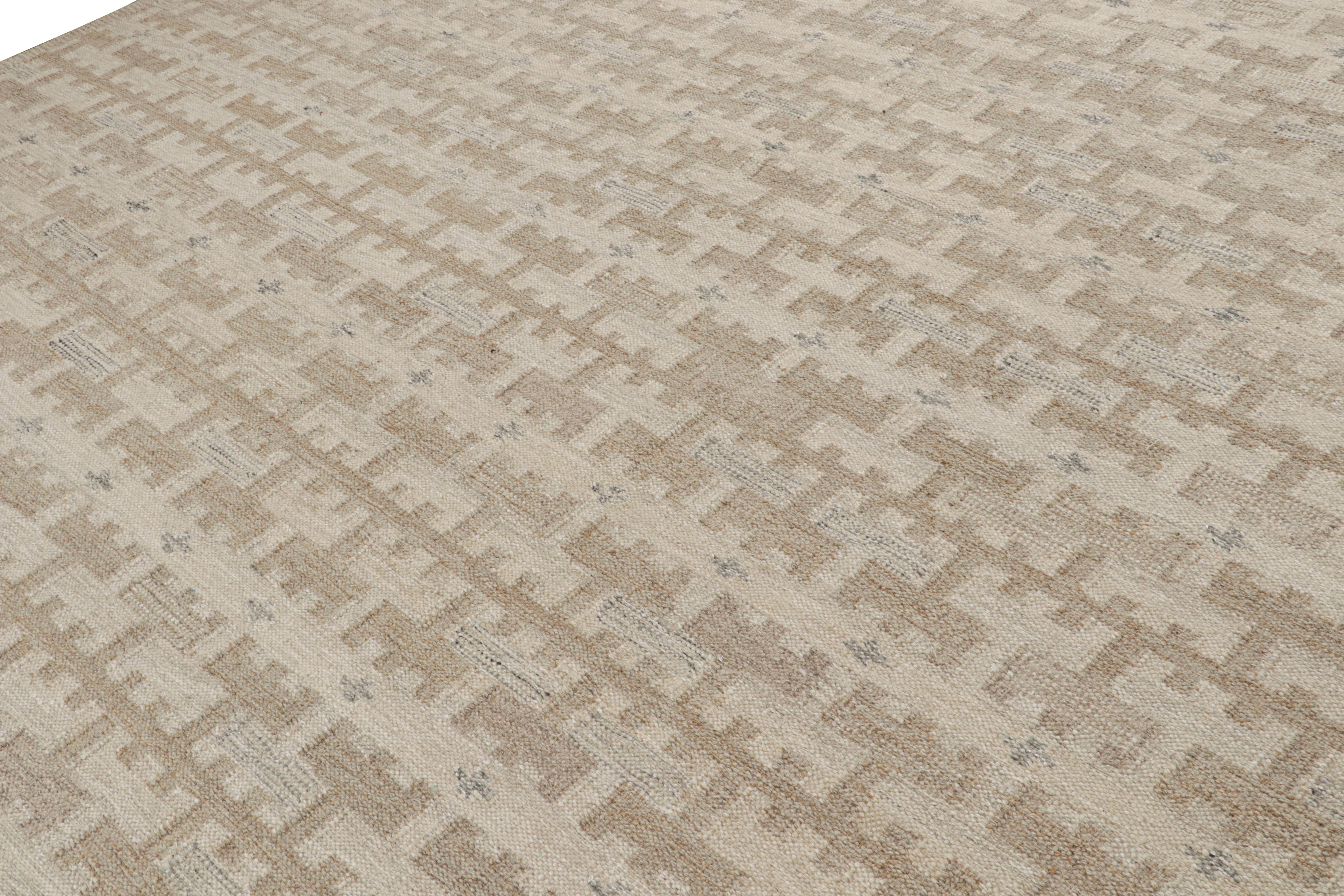 Indiano Tappeto scandinavo Rug & Kilim con motivo geometrico beige-marrone in vendita