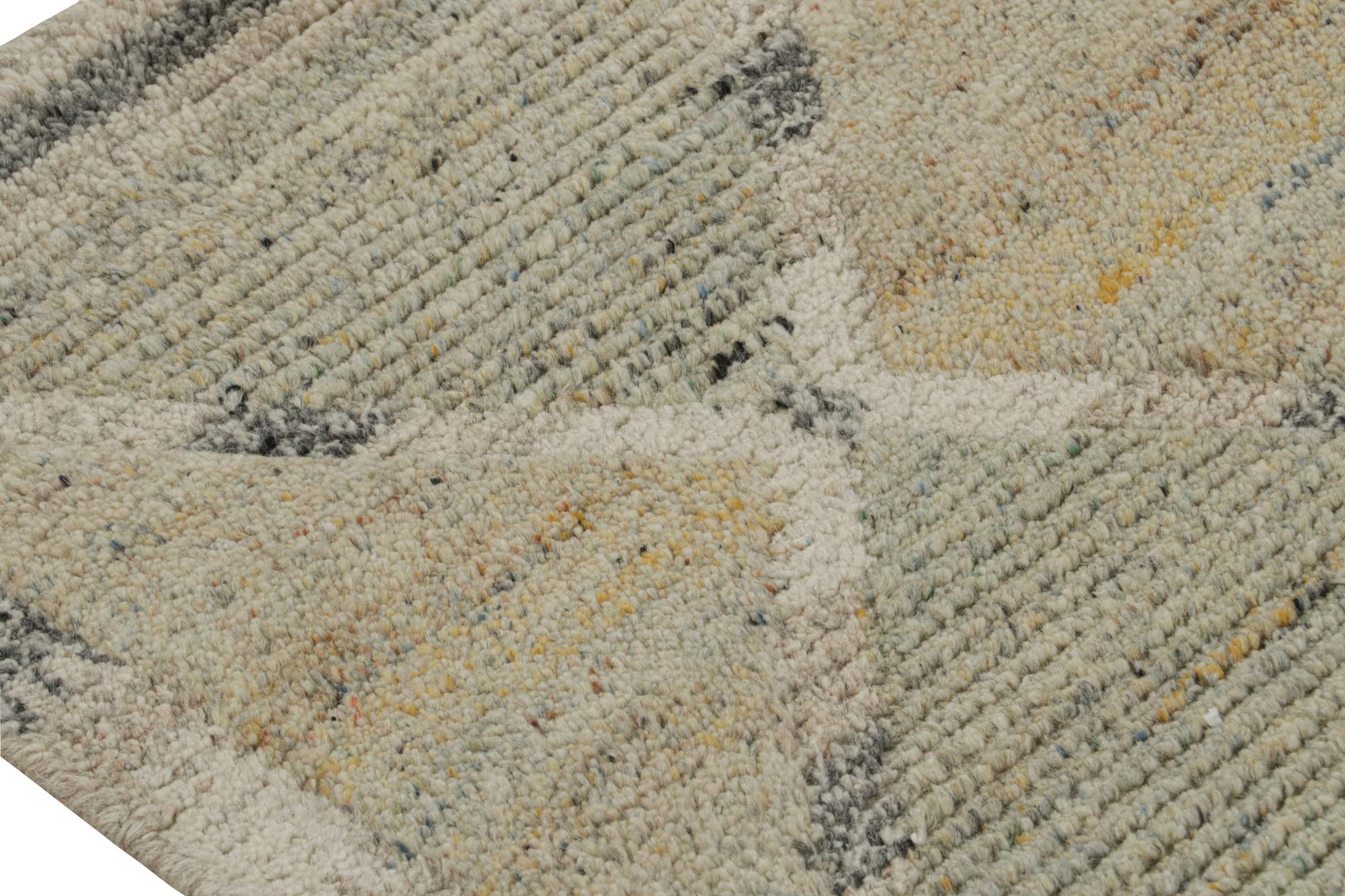 Annodato a mano Rug & Kilim - Tappeto scandinavo con motivi a diamante beige e verde in vendita