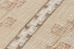 Skandinavischer Läufer von Rug & Kilim in Beige mit geometrischen Mustern