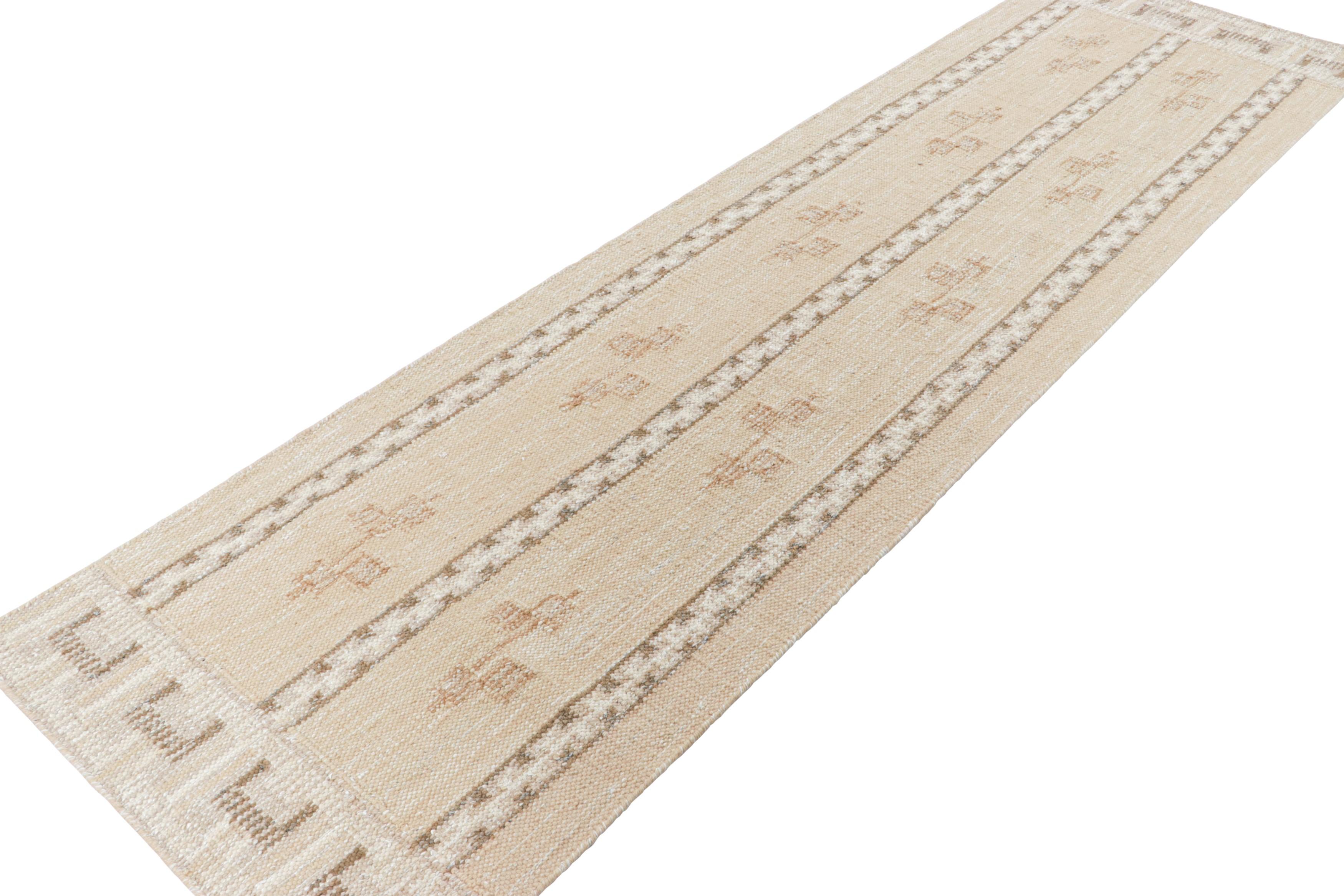 Indiano Tappeto Scandinavo Rug & Kilim in beige con motivi geometrici in vendita