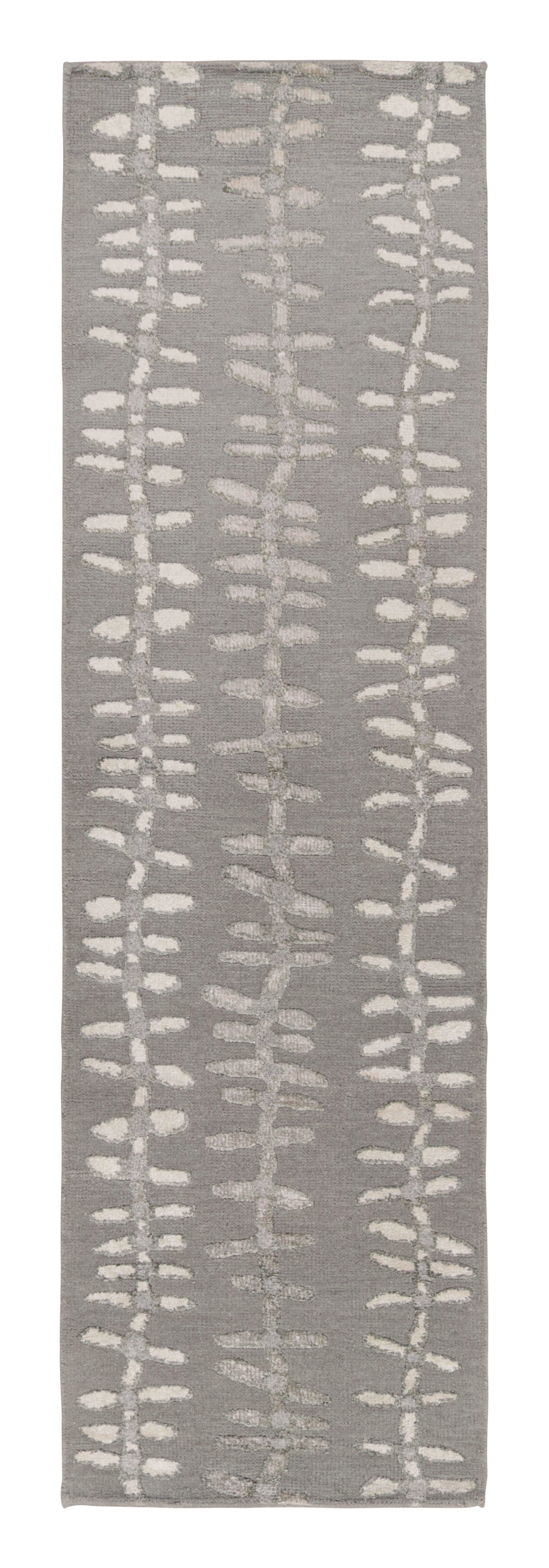 Rug & Kilim’s Scandinavian Runner Rug in Silver-Gray Tones with Floral Patterns  For Sale