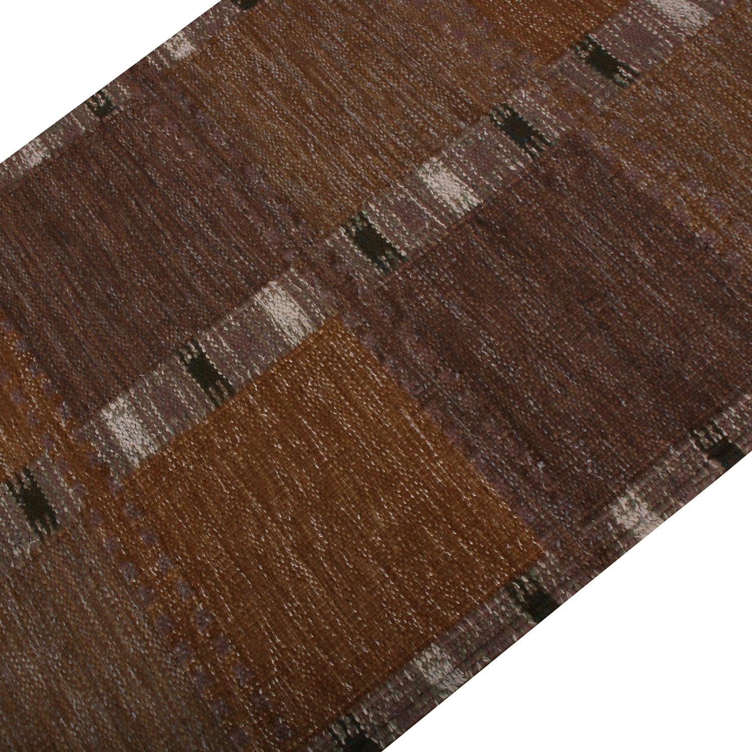 Scandinavo moderno Rug & Kilim in stile scandinavo in lana beige, marrone e grigio. in vendita