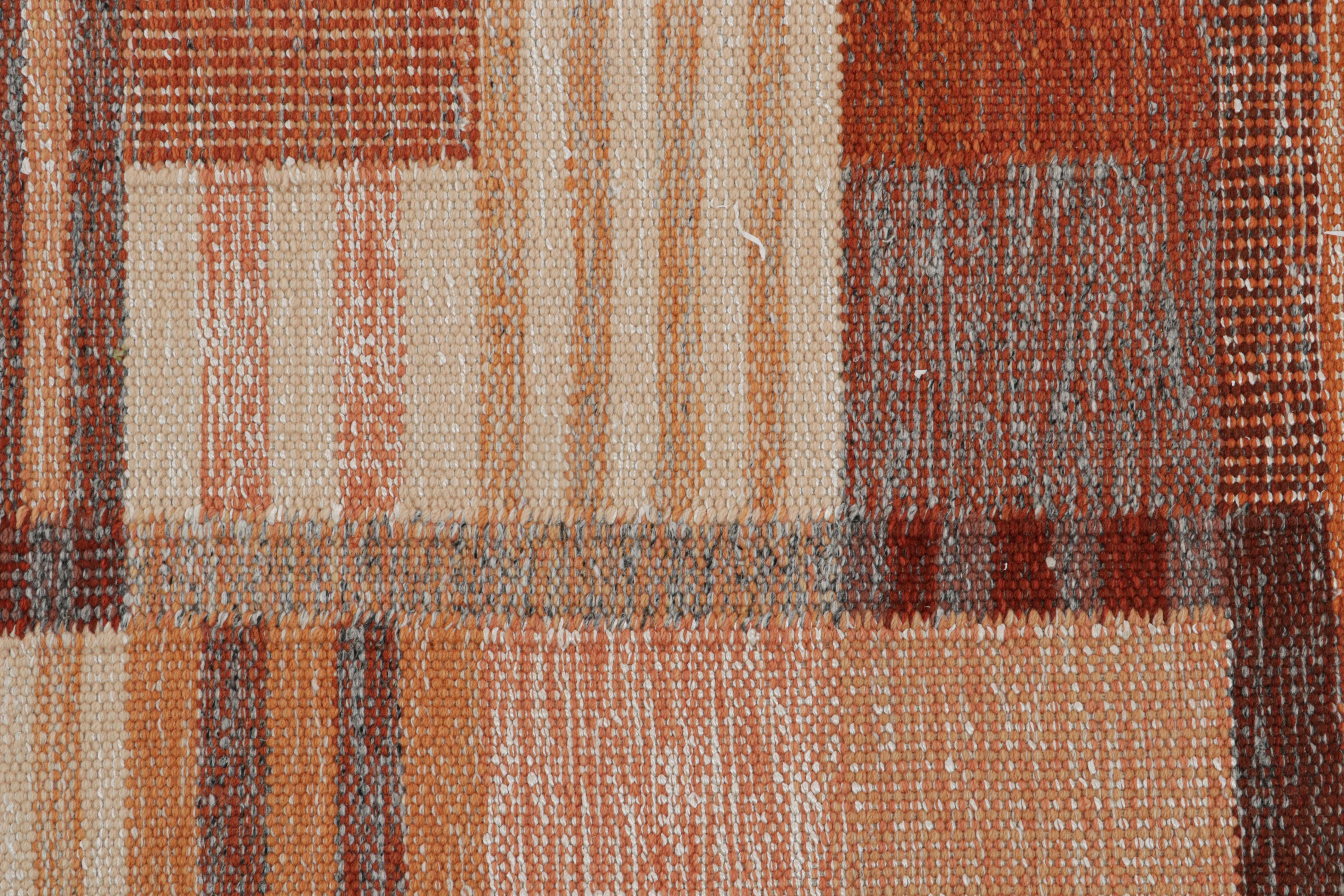 Skandinavischer Flachgewebe-Teppich von Rug & Kilim mit geometrischen Mustern im Zustand „Neu“ im Angebot in Long Island City, NY