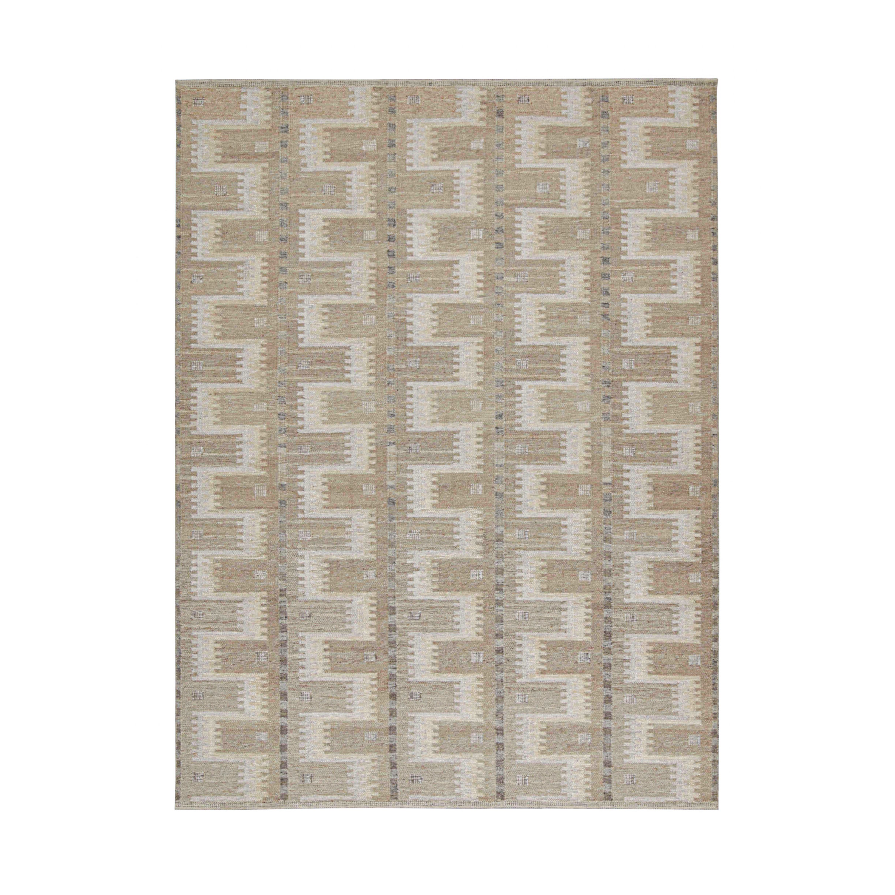 Rug & Kilim's Scandinavian Style Custom Kilim Design mit geometrischem Muster im Angebot